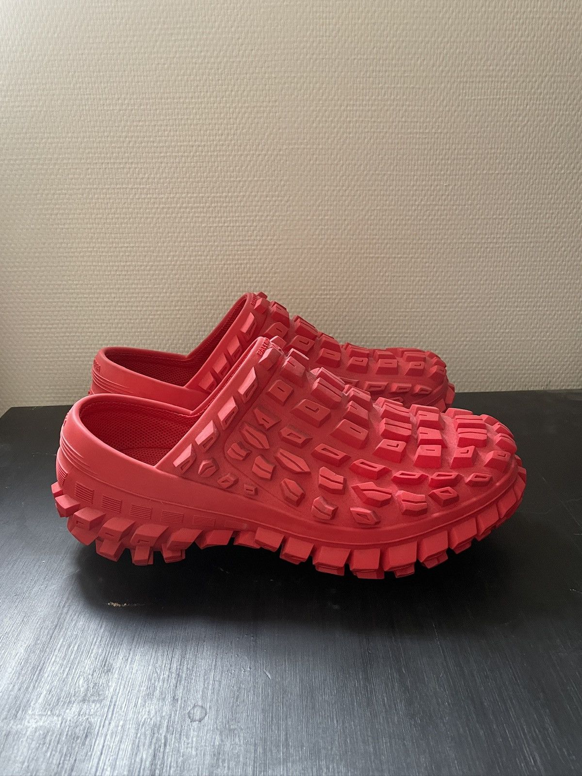 Balenciaga Balenciaga Defender / Bouncer Clogs Size US 11 / EU 44 - 2 Thumbnail