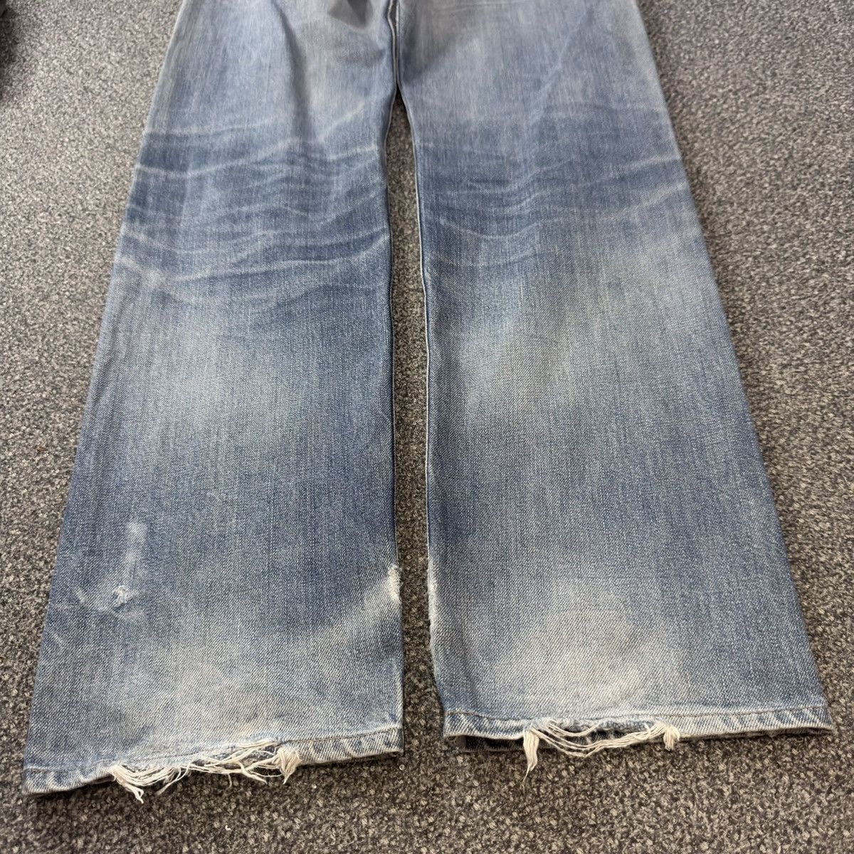 Edwin Vintage 90s Distressed Heavy Faded Wash Japanese Denim Jeans Size US 29 - 13 Thumbnail