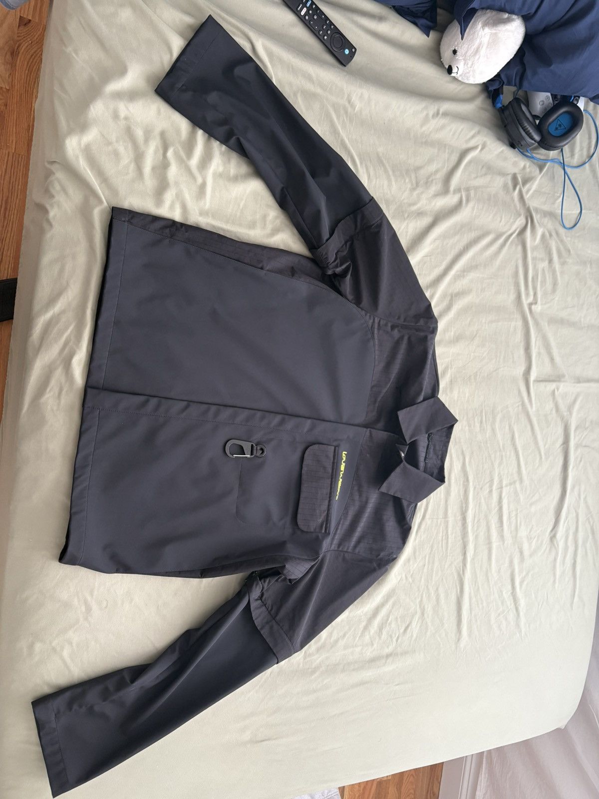 Louis Vuitton Louis Vuitton detachable sleeve jacket Size US M / EU 48-50 / 2 - 2 Thumbnail