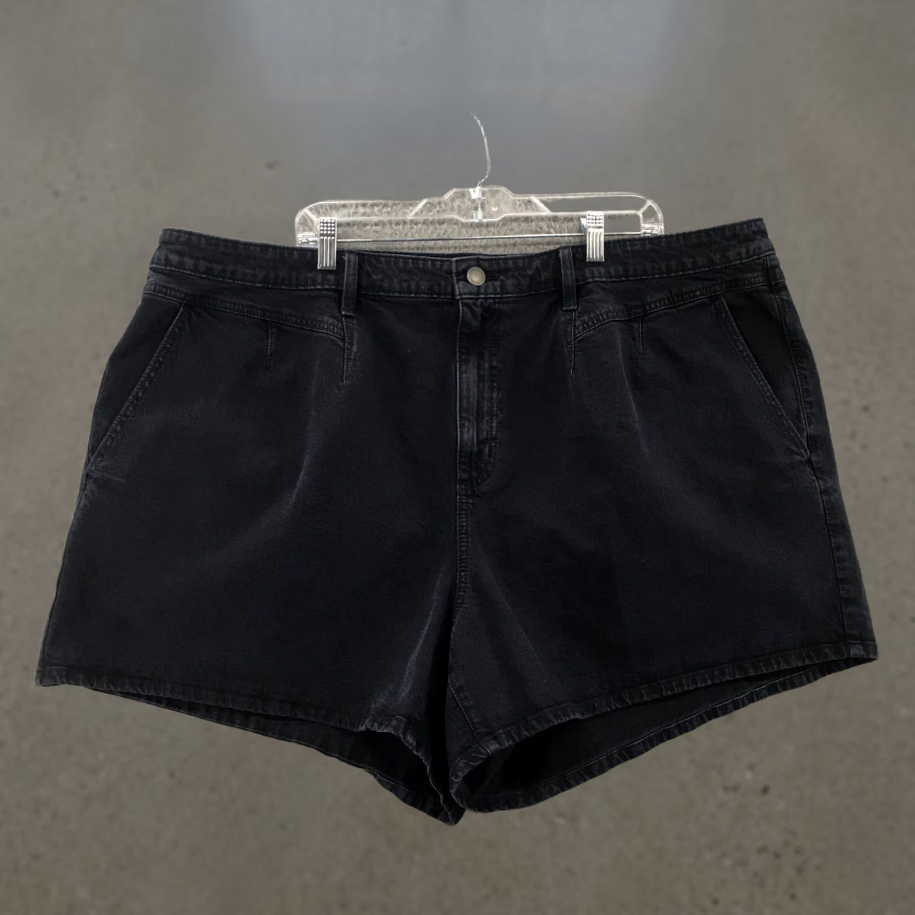 Vintage Universal Thread A Line Shorts Womens 24W Black Zip Fly NEW Size 42" / US 20 - 1 Thumbnail