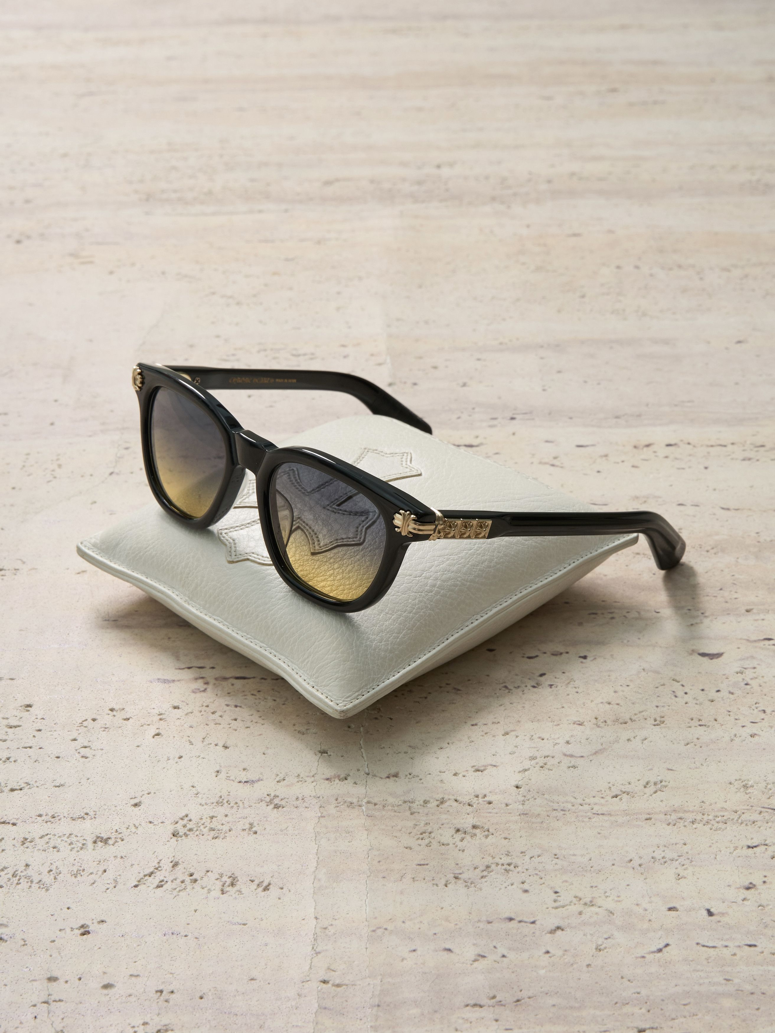 Chrome Hearts CHROME HEARTS SMOKE SHOW SUNGLASSES Size ONE SIZE - 1 Thumbnail