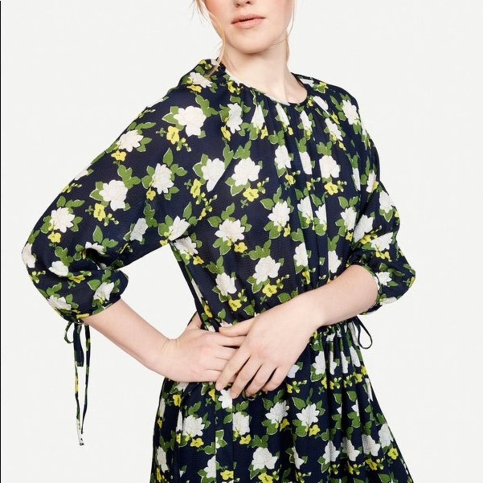 Anthropologie Anthropologie Whit Sadie Maxi Silk Floral Dress Navy Blue Size XS / US 0-2 / IT 36-38 - 10 Thumbnail