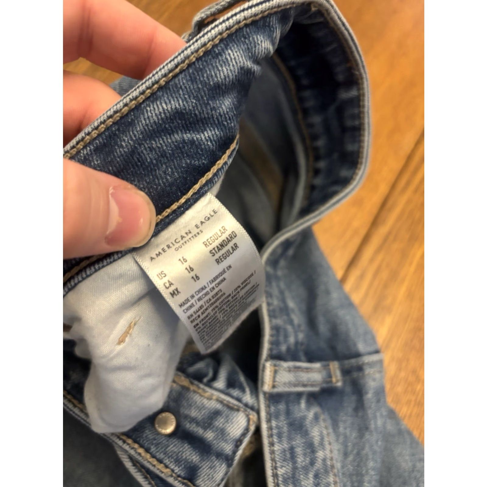 American Eagle Outfitters American Eagle Outfitters Mom Jeans Womens 16 Short Strigid Ripped Knee Blue Denim 5-Pocket Design Vintage No Size 38" / US 16 / IT 52 - 5 Thumbnail