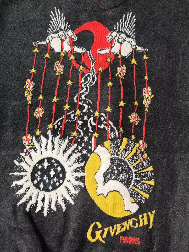 Givenchy Givenchy Wool Knitted Sweater Constellation Sweater Size US XS / EU 42 / 0 - 3 Thumbnail