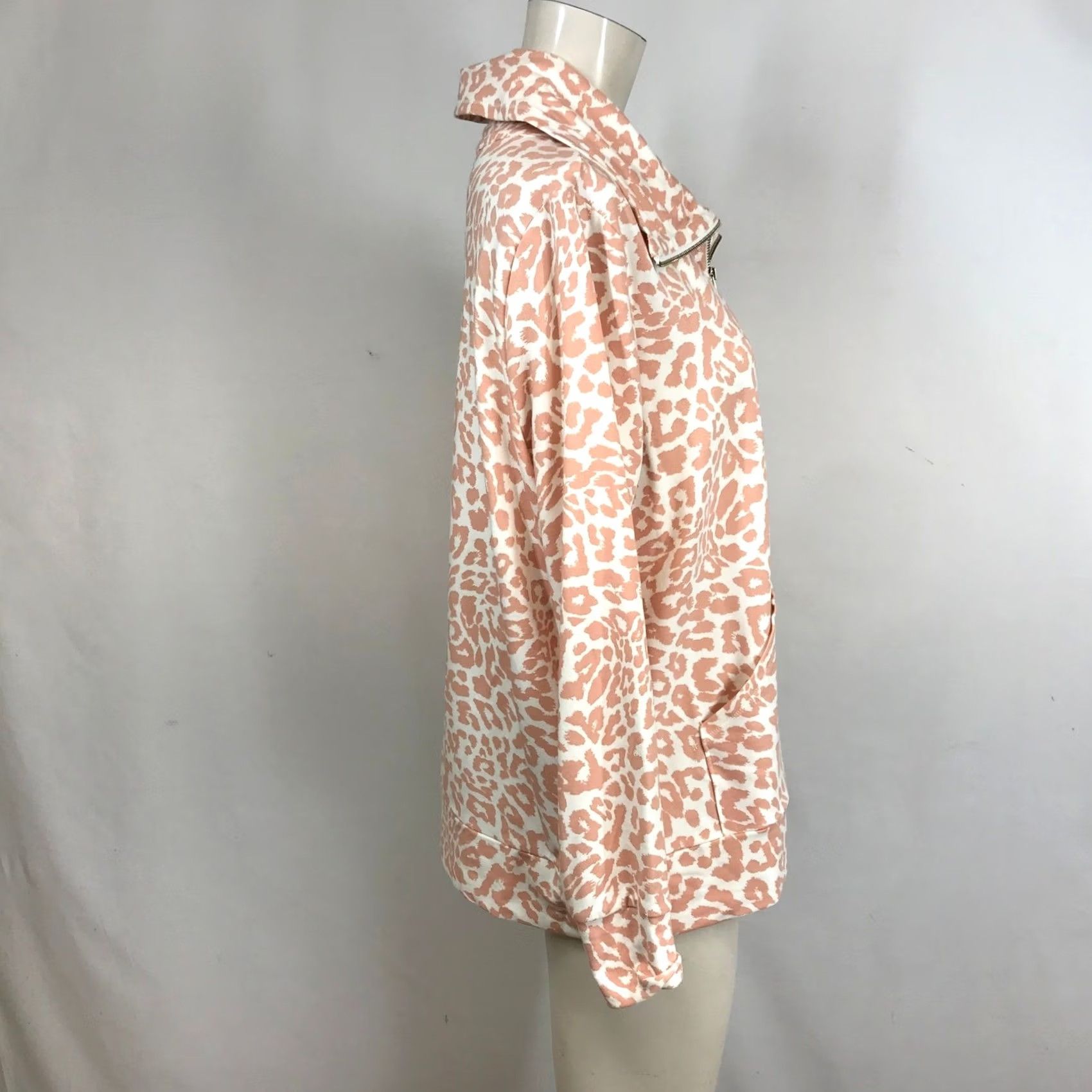 Vintage VINTAGE Chico's Pink Leopard Print Zip Up Jacket Women's L Casual Pink Leopard Print Zip Up Jacket Women's L Clothing Size L / US 10 / IT 46 - 4 Thumbnail