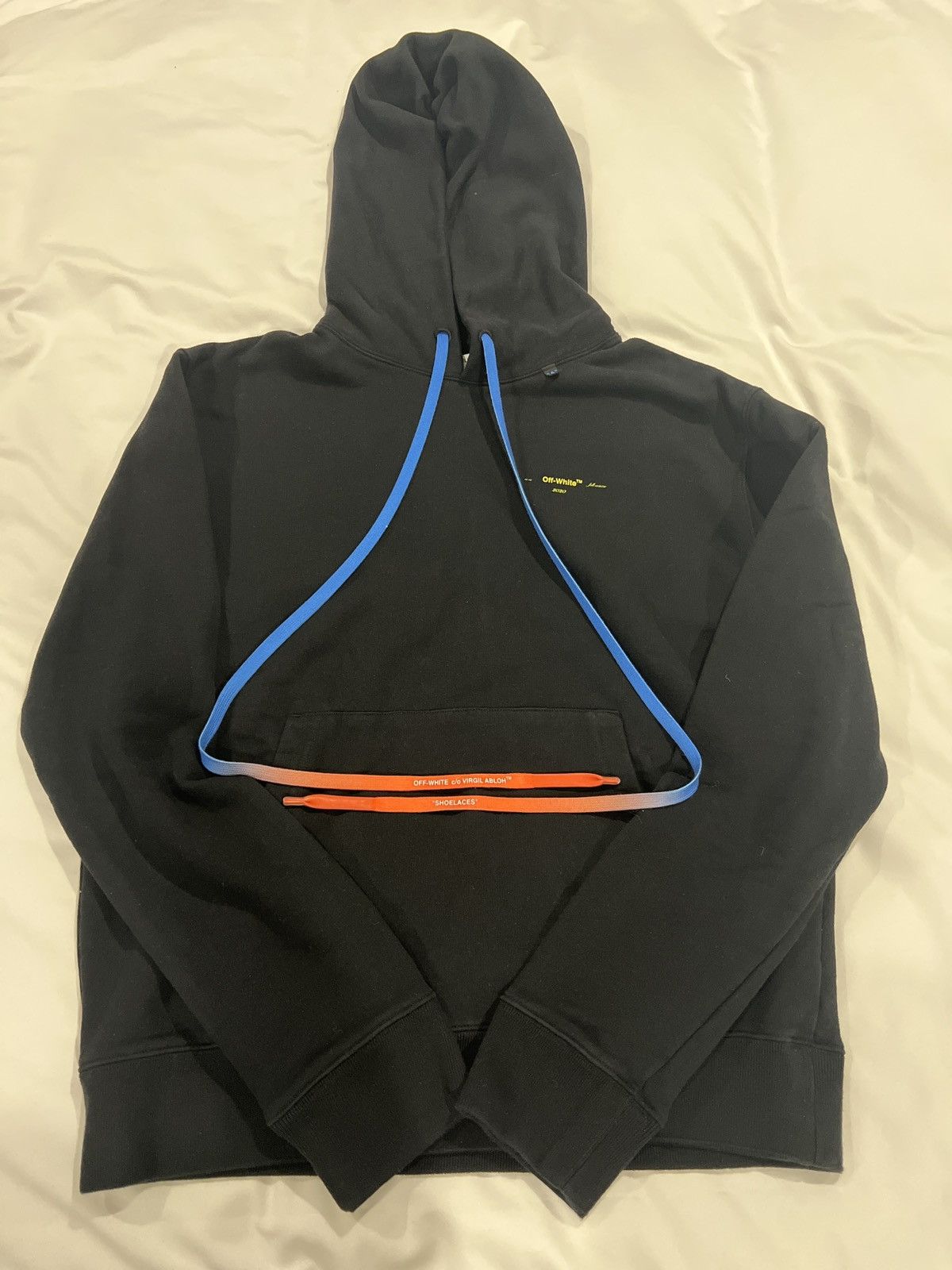 Off-White Off white Acrylic Arrows Hoodie Size US XL / EU 56 / 4 - 1 Thumbnail