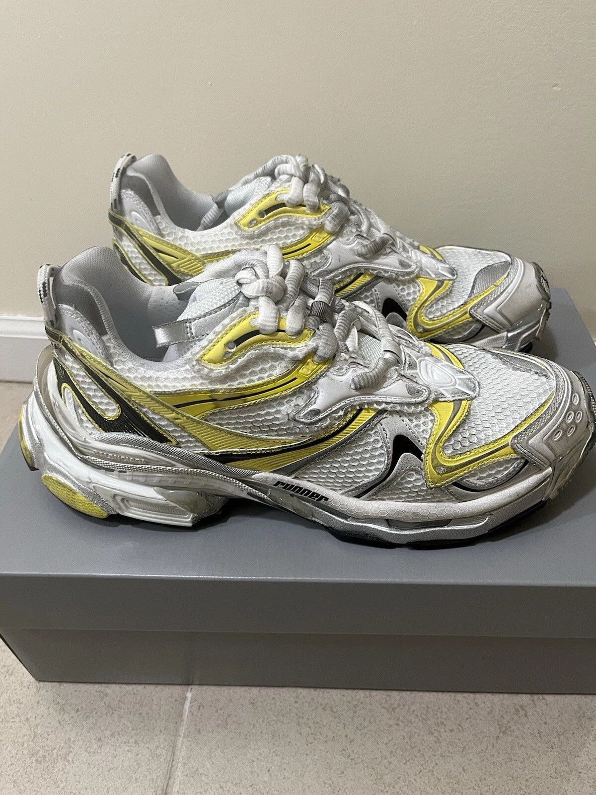 Balenciaga Balenciaga Runner Size US 10 / EU 43 - 2 Thumbnail