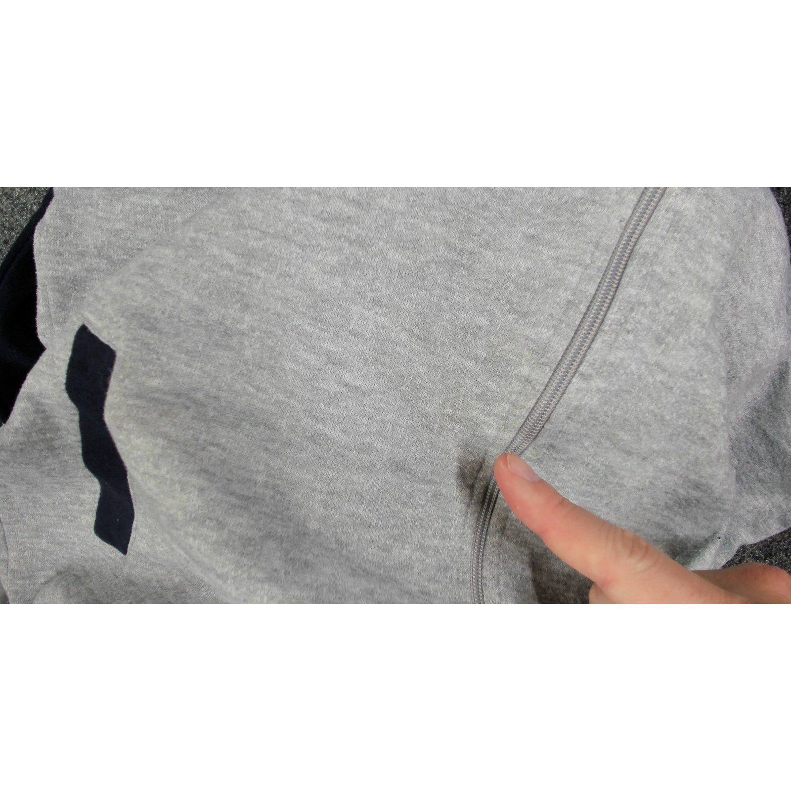 Vintage VTG Streetwear 1980s Royal Knight Chevron Boxy Track Jacket Size US M / EU 48-50 / 2 - 9 Thumbnail