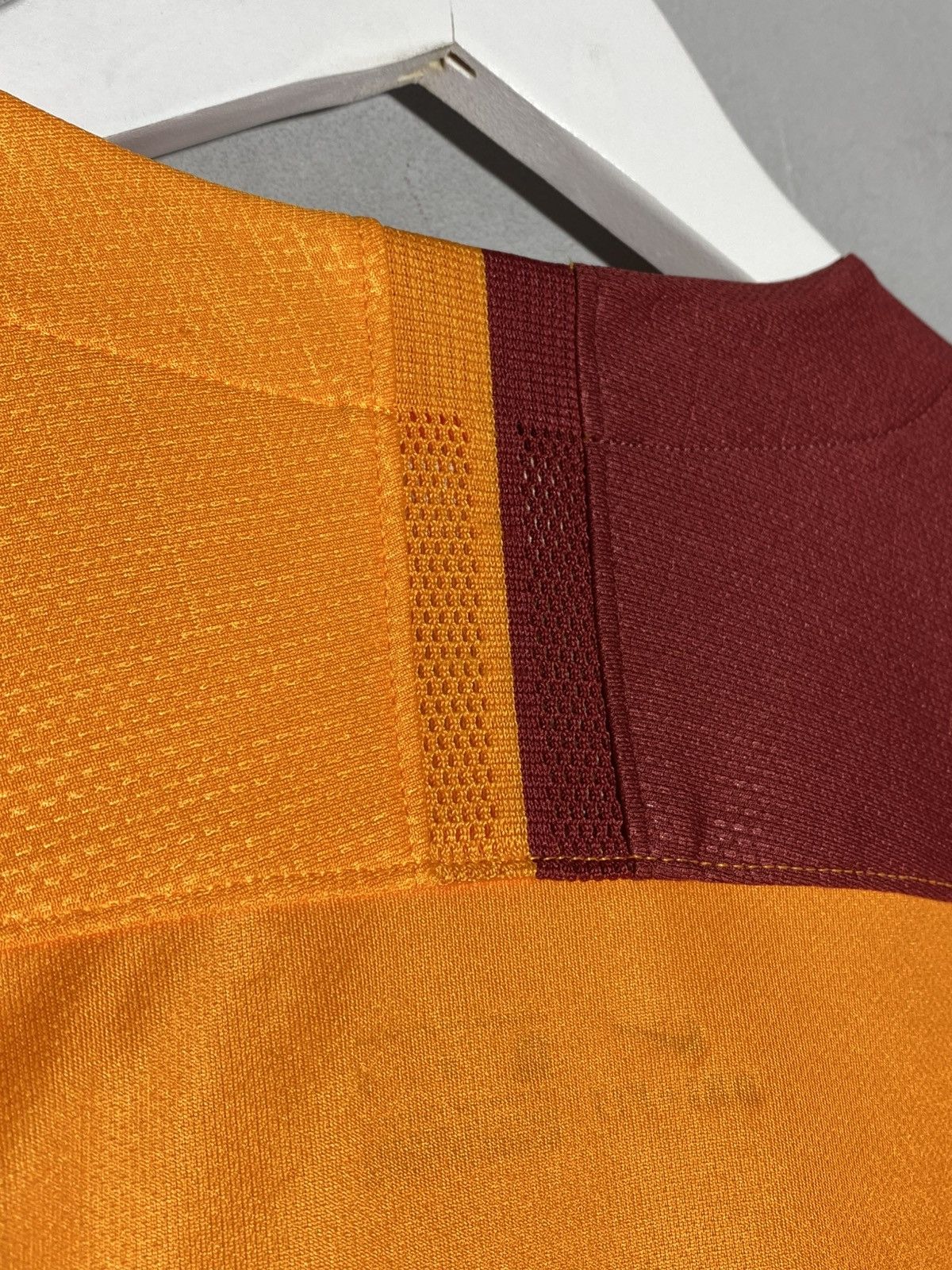 Nike Nike Galatasaray 2018/19 Home Football Shirt Soccer Jersey Size US M / EU 48-50 / 2 - 13 Thumbnail