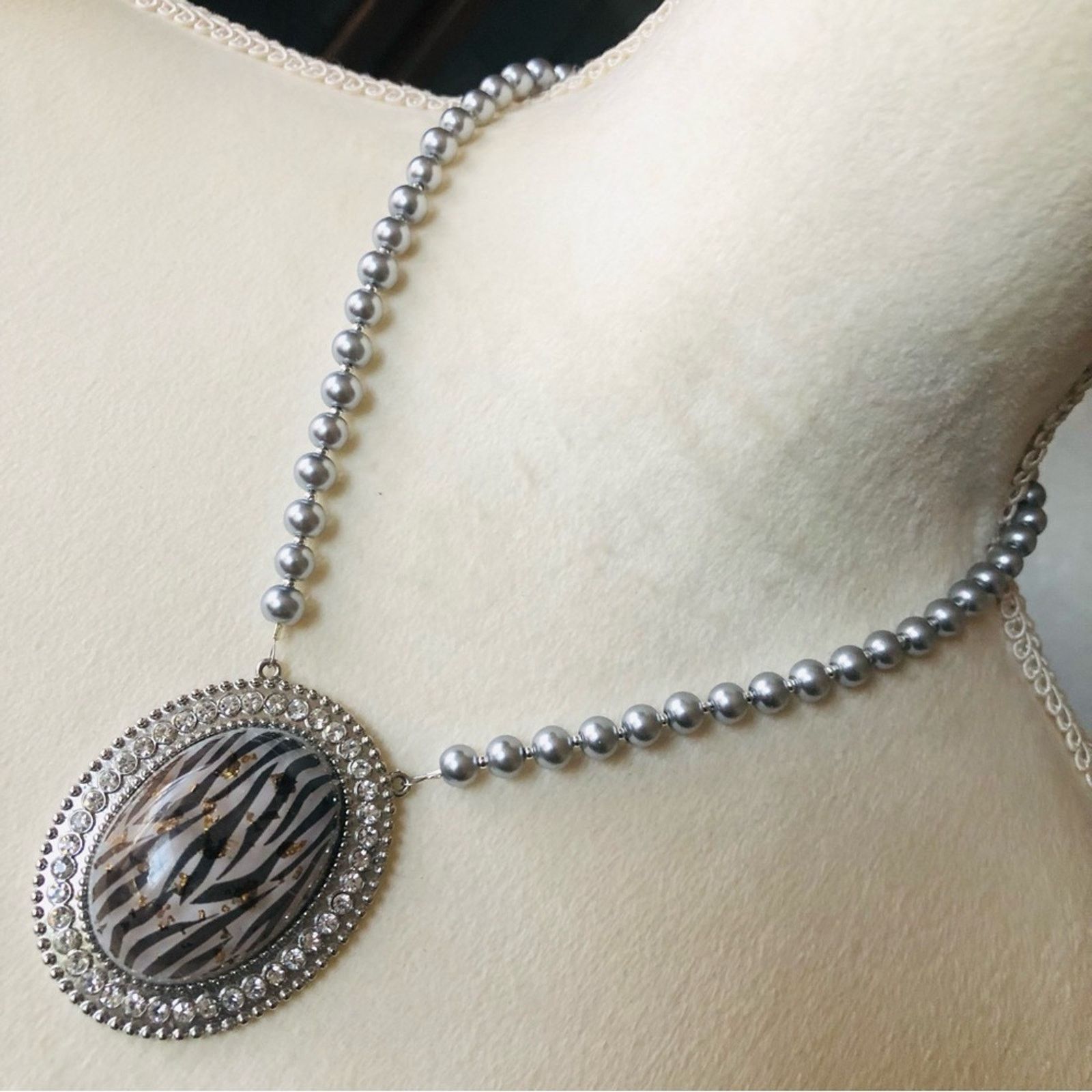 Handmade Handcrafted repurpose animal print halo Pearl necklace Size ONE SIZE - 1 Thumbnail