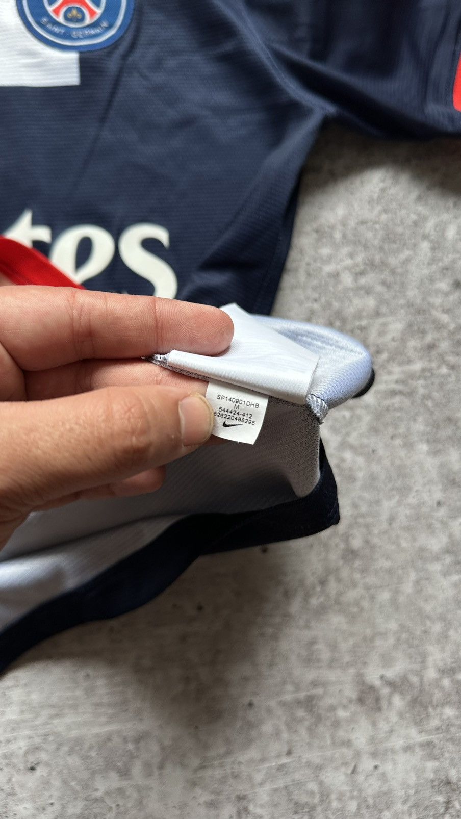 Nike 2013/14 Nike Paris Saint Germain PSG Soccer Jersey Size US M / EU 48-50 / 2 - 14 Thumbnail