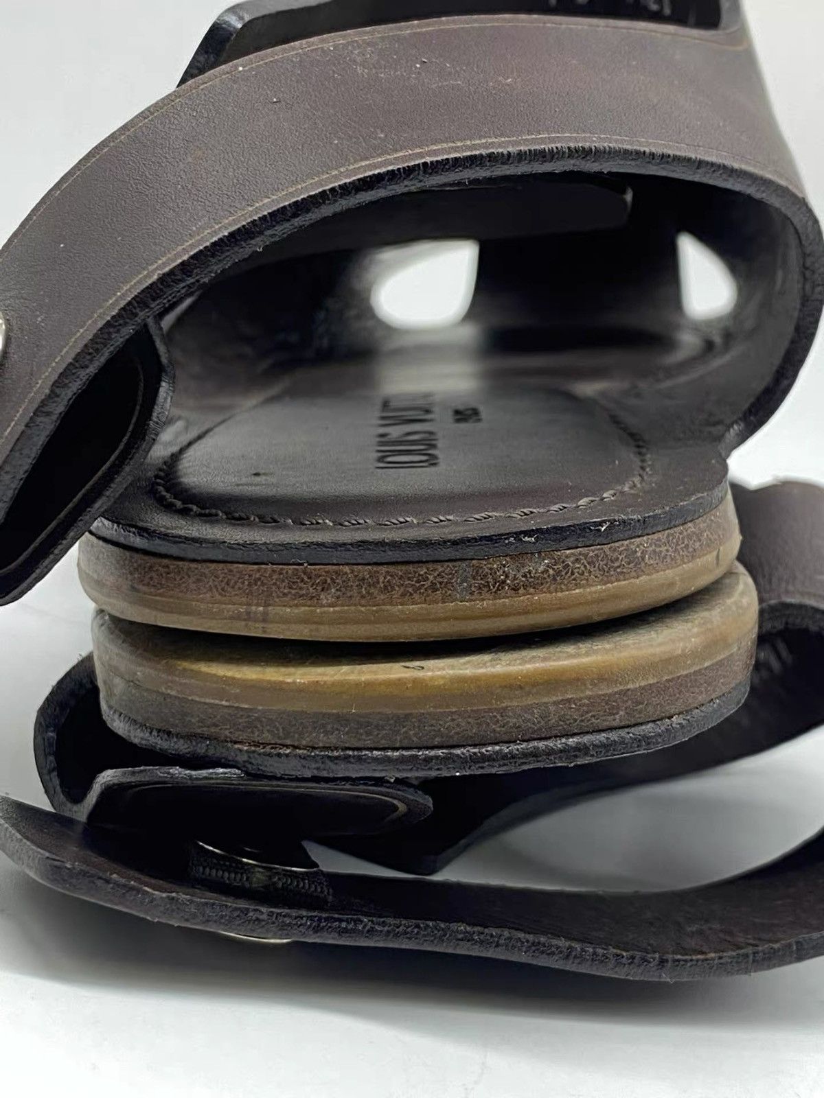Louis Vuitton Louis Vuitton Brown Leather Serengeti Flat Sandals Size US 7 / EU 40 - 7 Thumbnail