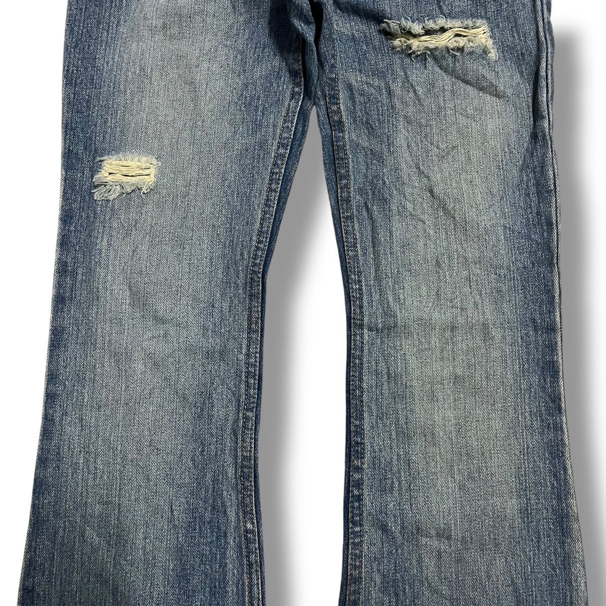 If Six Was Nine × Japanese Brand × Le Grande Bleu (L.G.B.) FLARE🔥 SPICE RICHE WASHED BLUE DENIM PANT Size 29" - 3 Thumbnail