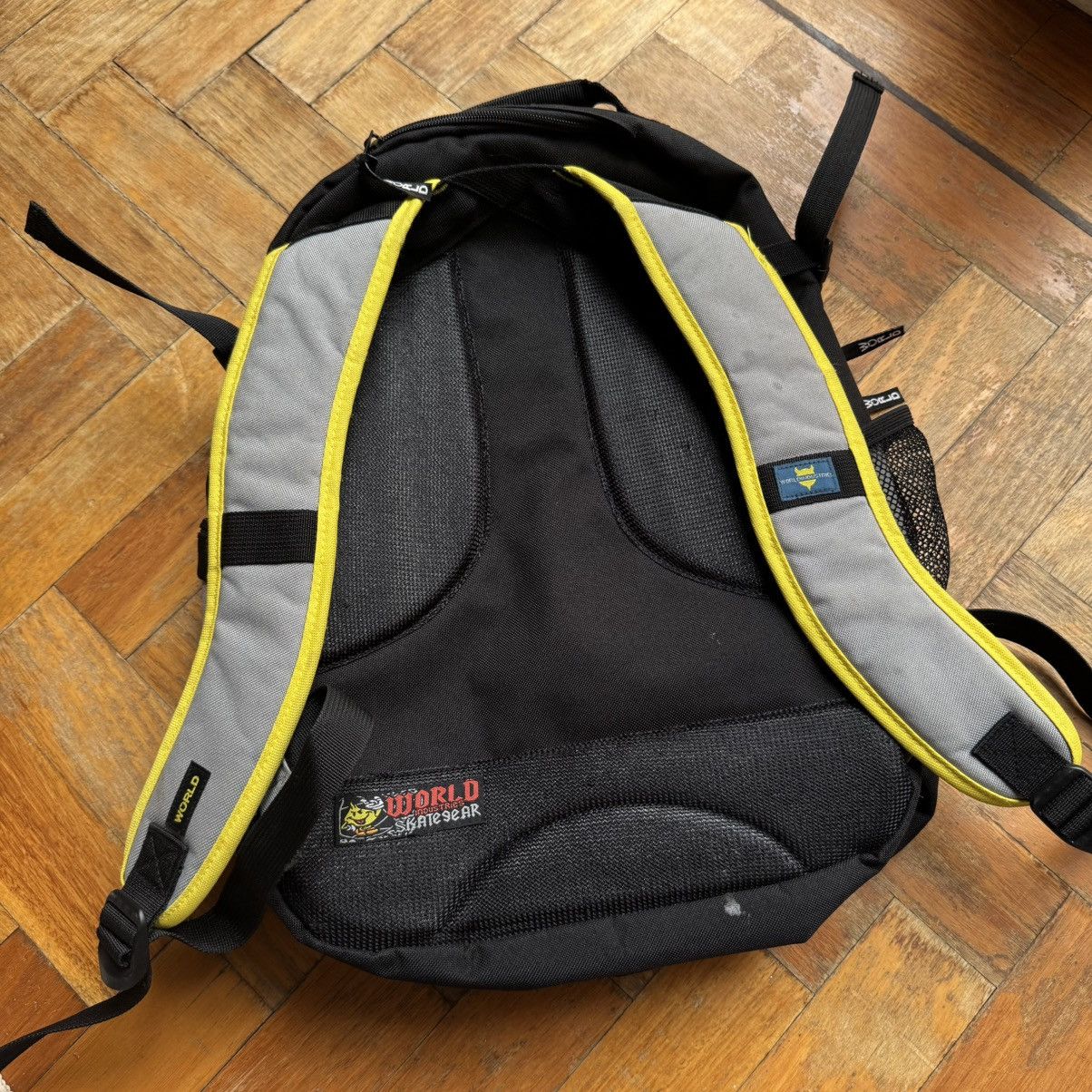 World Industries Vintage World Industries Backpack Size ONE SIZE - 2 Thumbnail