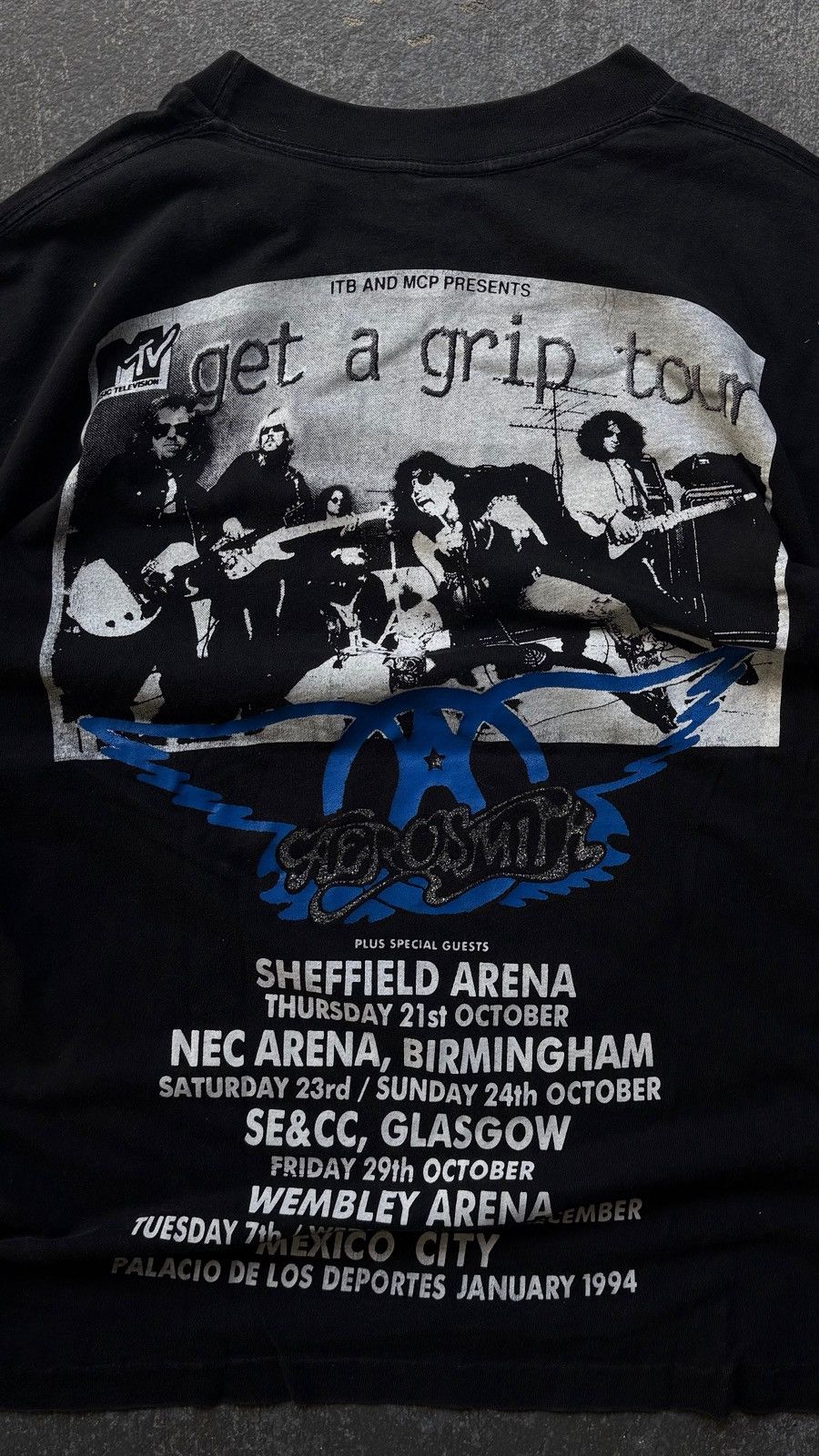 Band Tees 1994 aerosmith get a grip mtv shirt Size US L / EU 52-54 / 3 - 4 Thumbnail