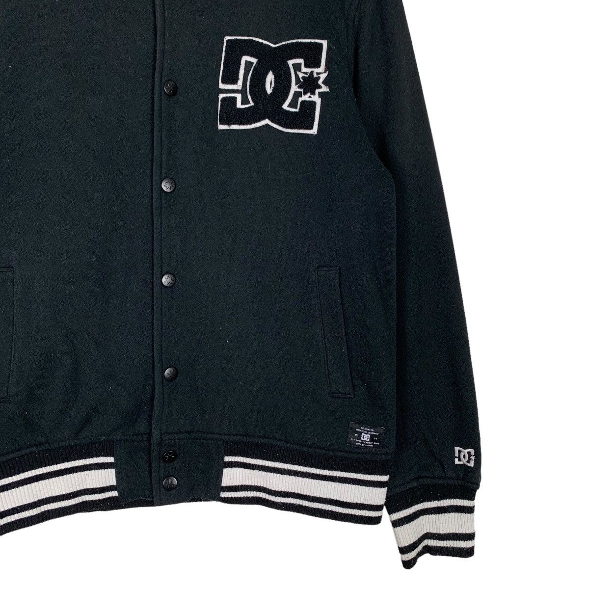 DC DC Shoe Company Big Logo Varsity Jacket #1177-C54 Size US M / EU 48-50 / 2 - 6 Thumbnail