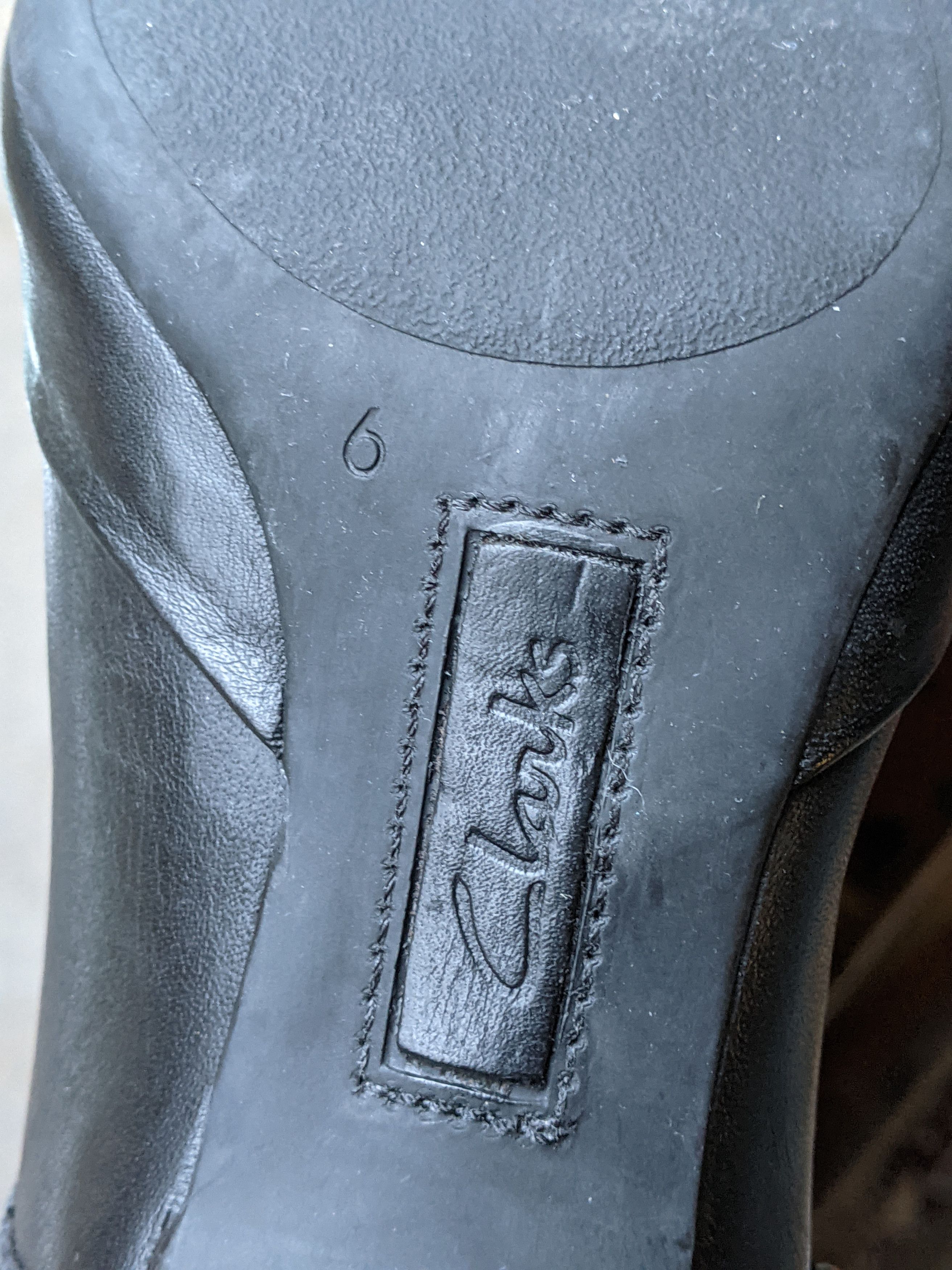 Clarks Clarks Mary Jane Heels Buckle Shoes Vintage Prada Gucci Size US 8.5 / IT 38.5 - 15 Thumbnail