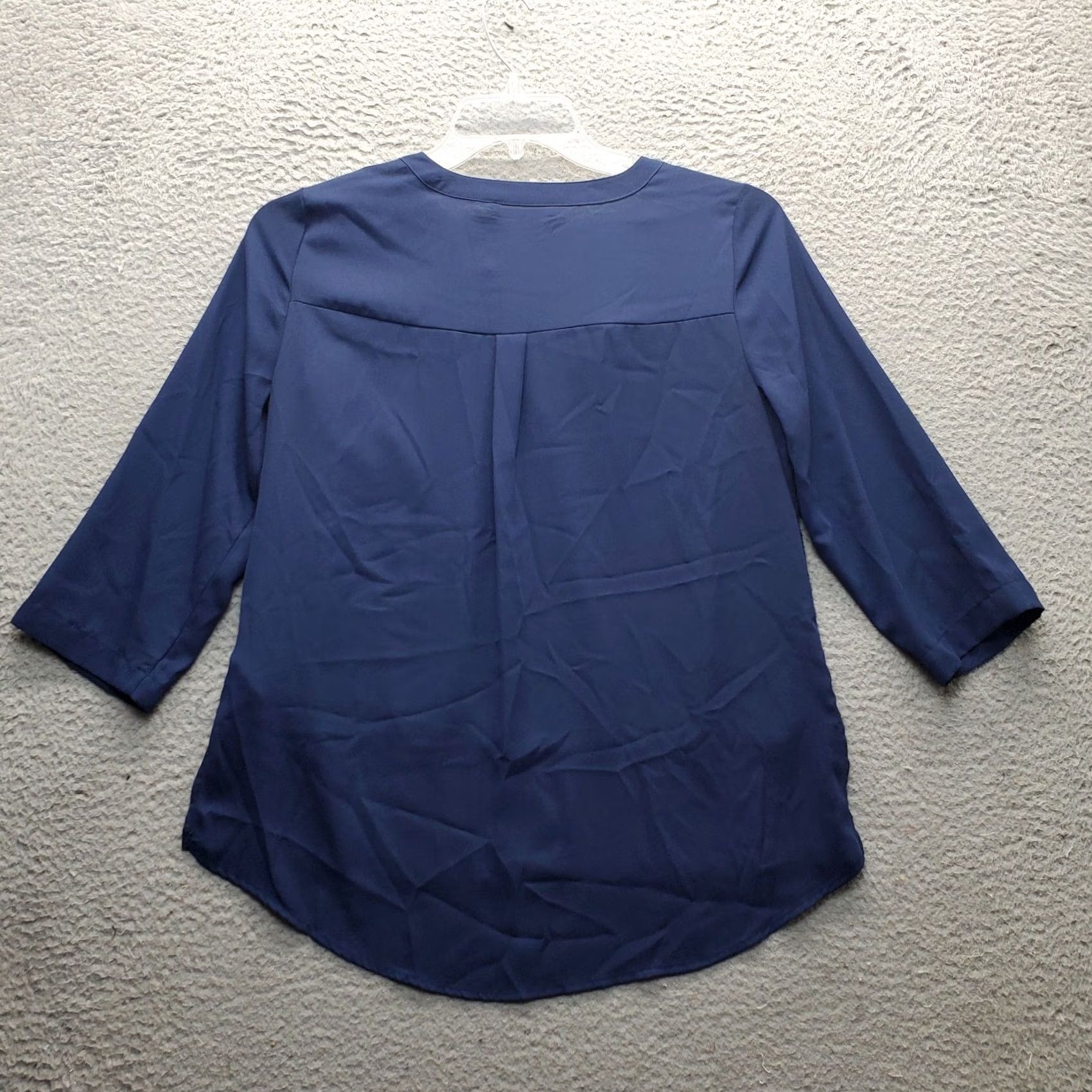 Vintage Zac & Rachel Blouse Top Women Size M Navy Lace Overlay Lined Split V Neck Slit Size M / US 6-8 / IT 42-44 - 2 Thumbnail