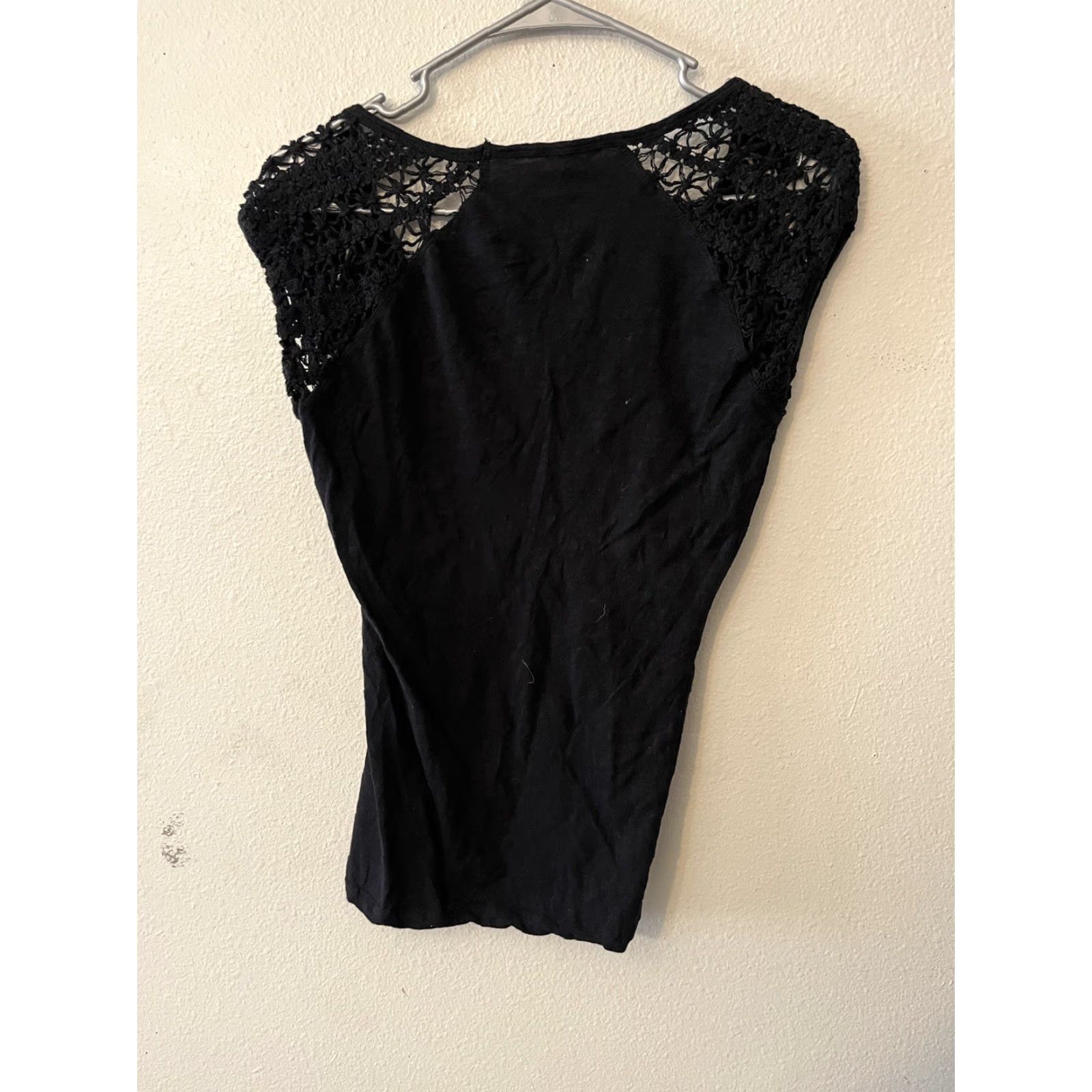 Guess GUESS Logo Blouse T-Shirt Women’s Size M Black Crew Neck Shirt Womens 90s? (if decade known) Size M / US 6-8 / IT 42-44 - 3 Thumbnail