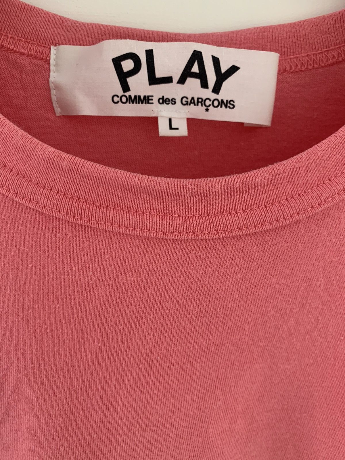 Comme des Garcons Comme Des Garçons Pink Logo T-shirt Size US L / EU 52-54 / 3 - 4 Thumbnail