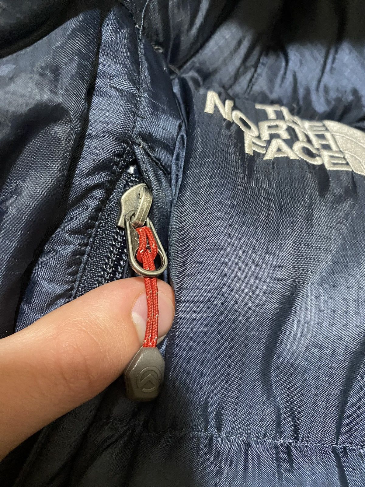 The North Face THE NORTH FACE Summit Series 700 Puffer Jacket Size US L / EU 52-54 / 3 - 7 Thumbnail