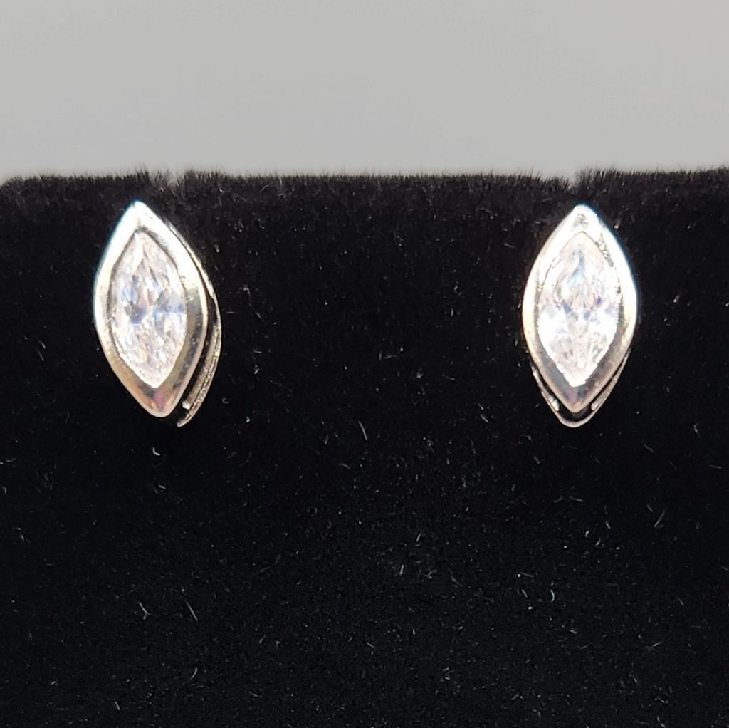 Designer Marquise Silver Plated Earrings Made with Swarovski Crystals Size ONE SIZE - 2 Thumbnail