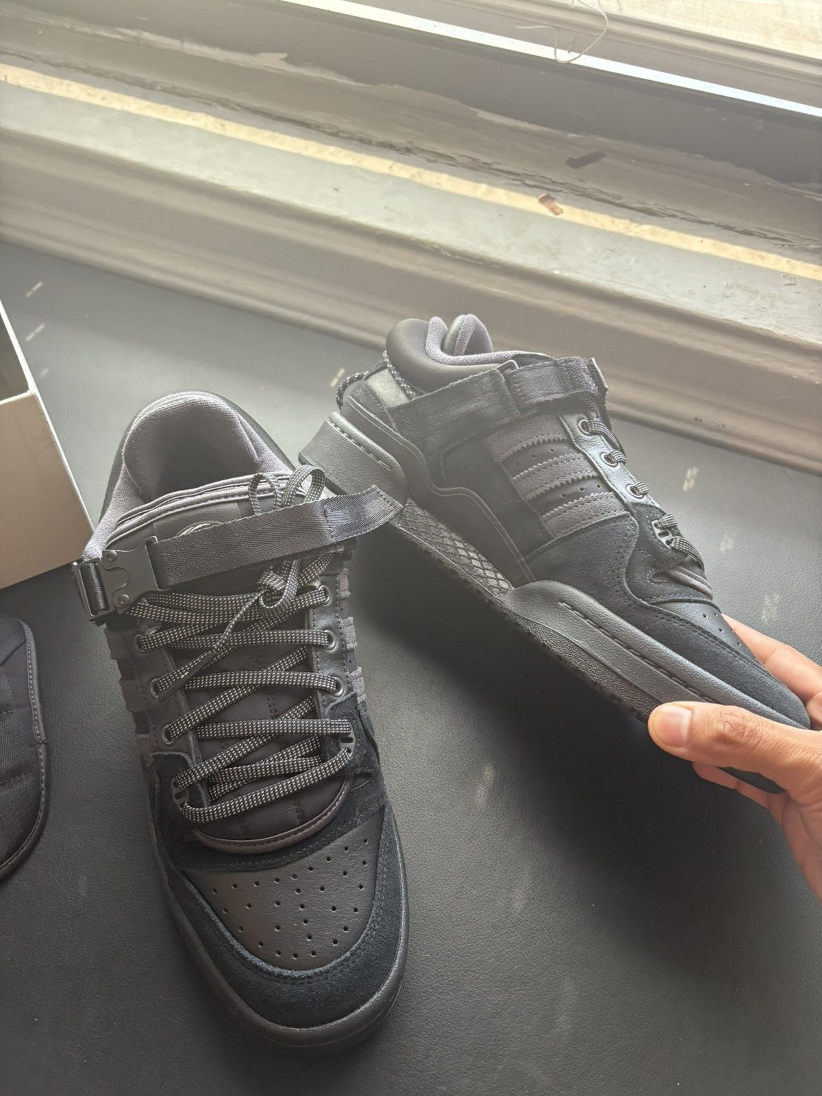 Adidas Bad Bunny Forum Size US 10.5 / EU 43-44 - 2 Thumbnail