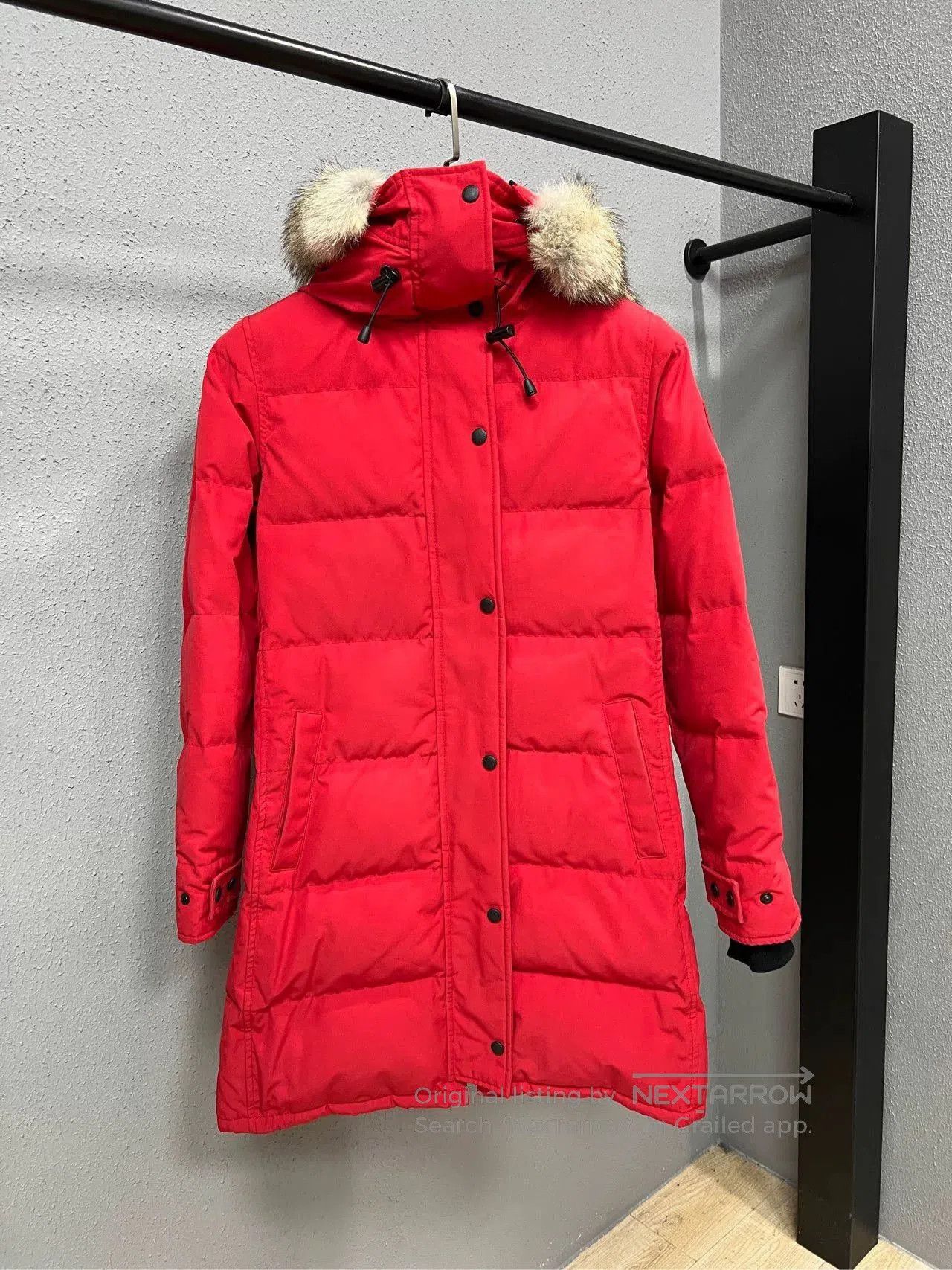 Canada Goose red canada goose down jacket. Size S / US 4 / IT 40 - 1 Thumbnail
