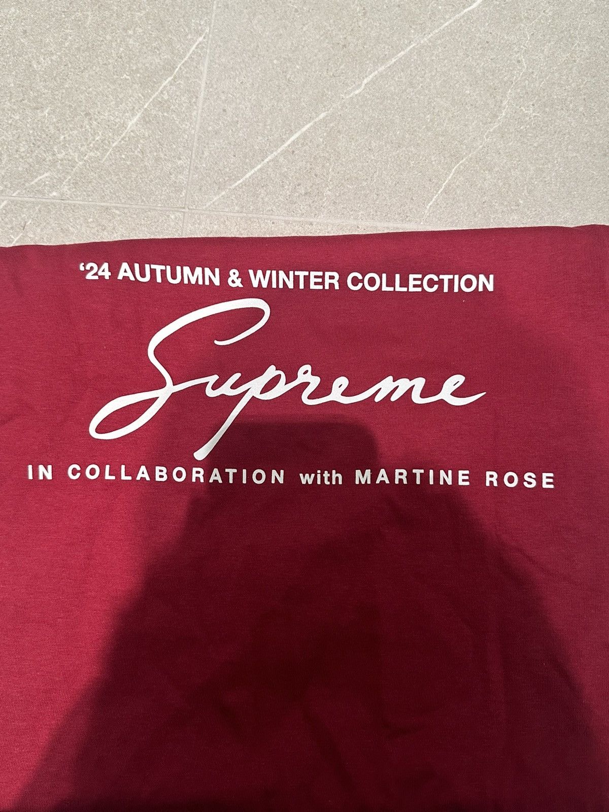 Martine Rose × Supreme Supreme Martine Rose Logo Tee Cardinal S Size US S / EU 44-46 / 1 - 3 Thumbnail