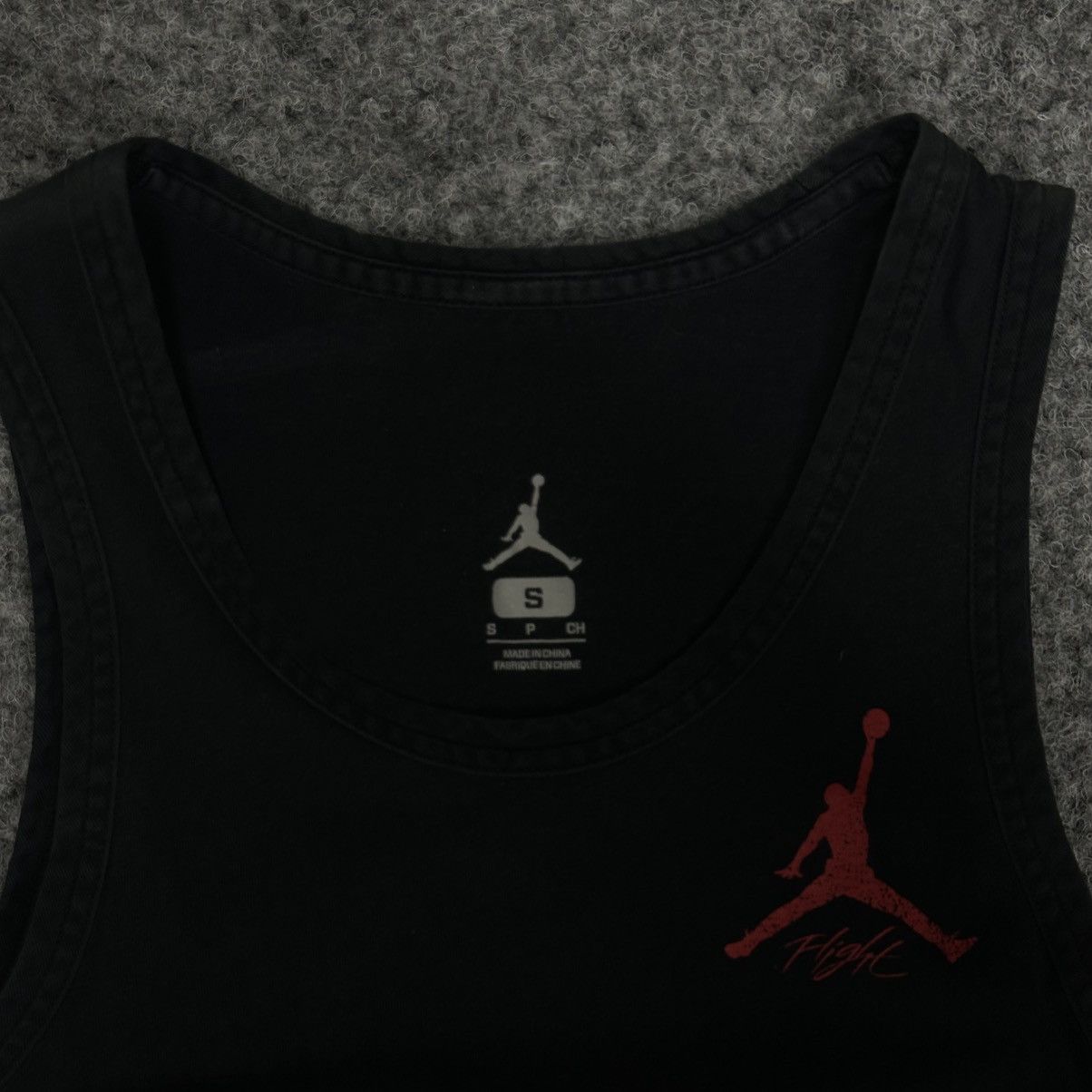 Jordan Brand VTG Man Air Jordan Tank Top Small Logo Distressed Sun Faded Size US S / EU 44-46 / 1 - 5 Thumbnail