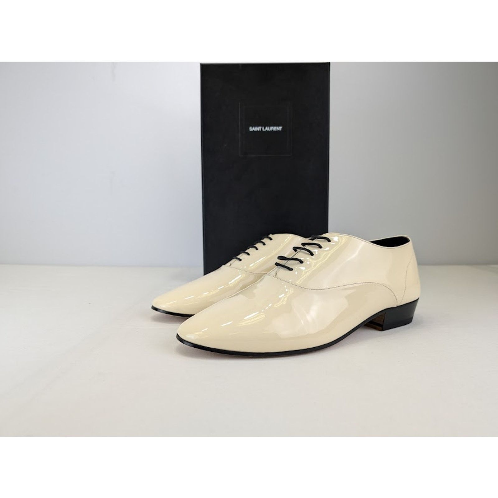 o1rshd1 Leon 30 Leather Derbies in Cream