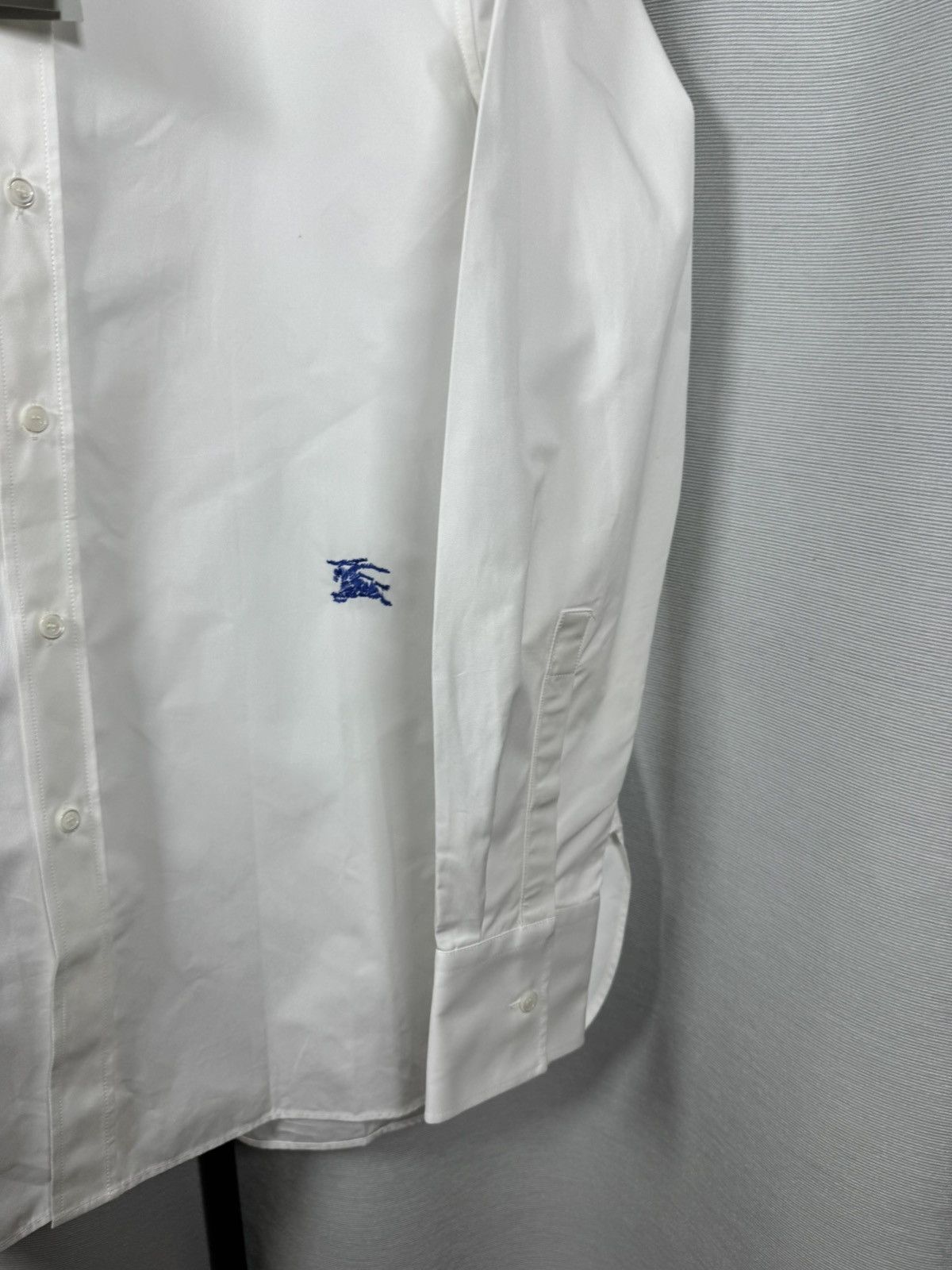 Burberry BNWT Burberry EKD Embroidered Shirt Made in Italy XL(Size43) Size US XL / EU 56 / 4 - 5 Thumbnail