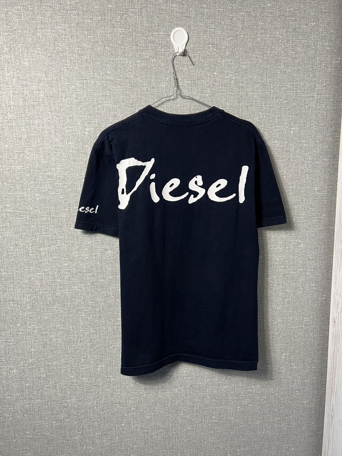 Diesel Y2K Diesel Spellout Script Logo Vintage T Shirt Rare Size US M / EU 48-50 / 2 - 11 Thumbnail