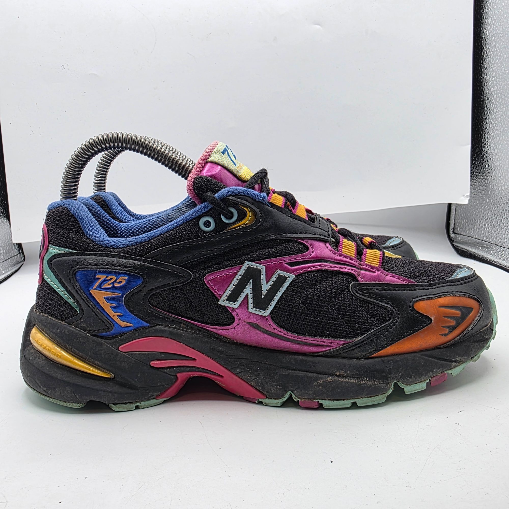 New Balance New Balance 725v1 Neon Nights Pack Womens Size 7 Black Pink Size US 7 / IT 37 - 12 Thumbnail