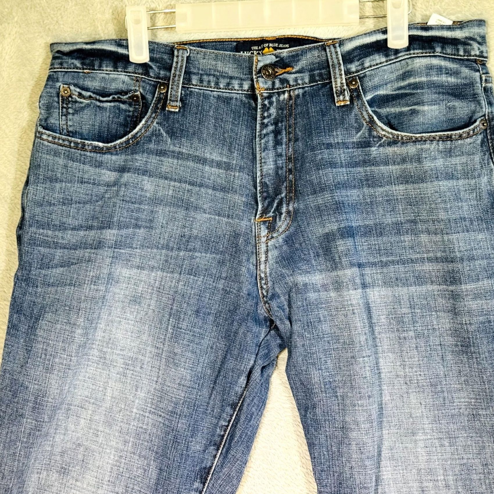 Lucky Brand Lucky Brand 221 Original Straight Jeans Mens 36x34 Blue Light Wash Denim Shirt? Size US 36 / EU 52 - 3 Thumbnail