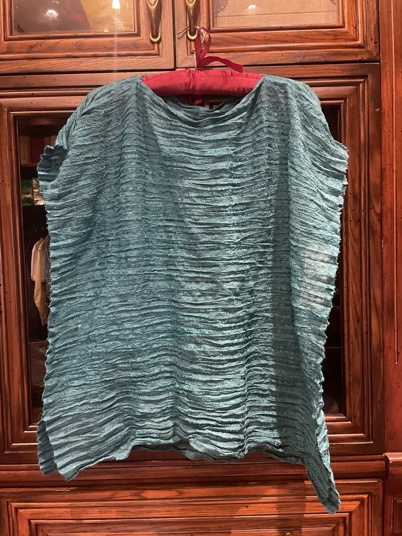 Issey Miyake issey miyake size:one size Blue vest 2506-Nextarrow Size XXS / US 00 / IT 34 - 1 Thumbnail