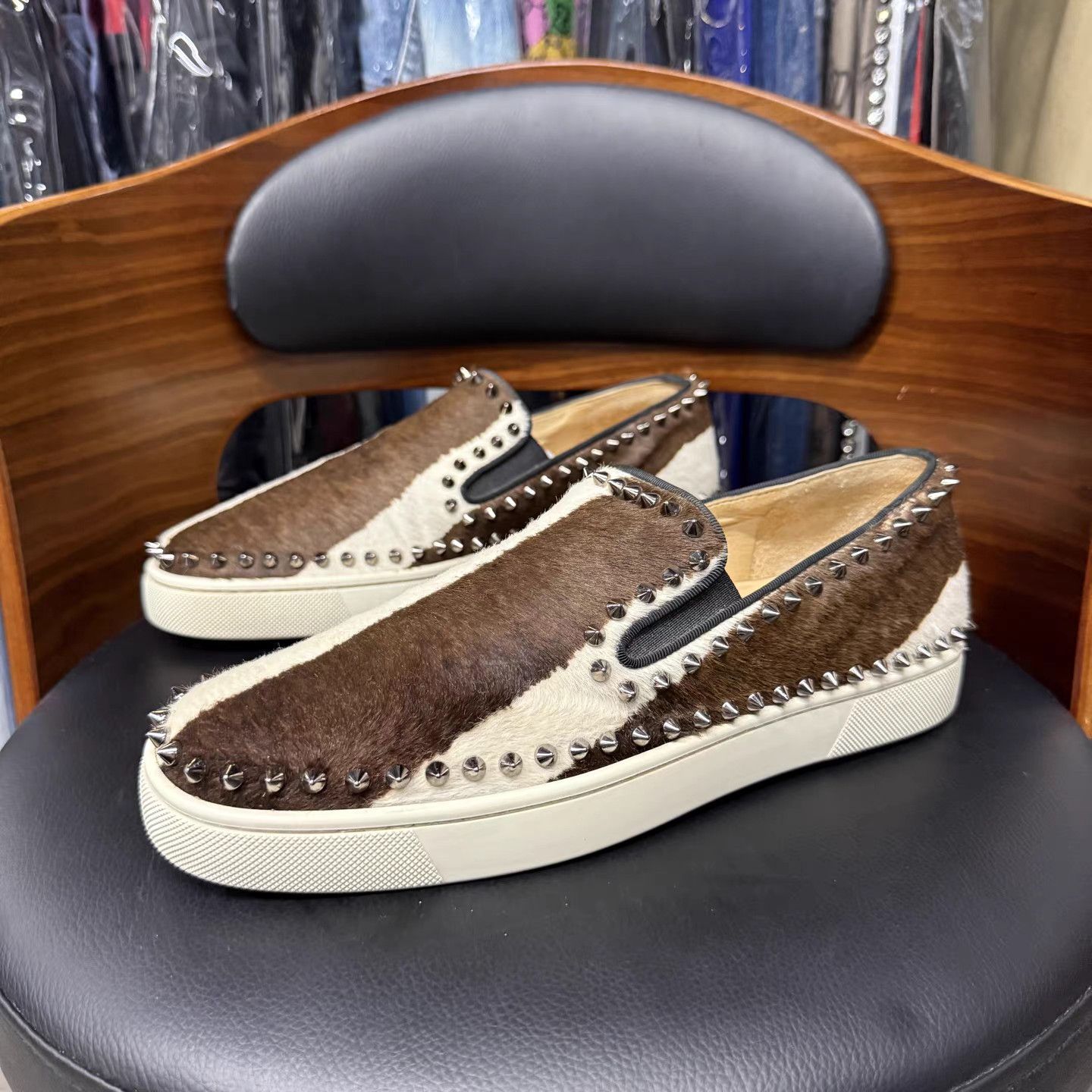 Christian Louboutin Christian Louboutin Casual Shoes K15 Size US 7.5 / EU 40-41 - 1 Thumbnail