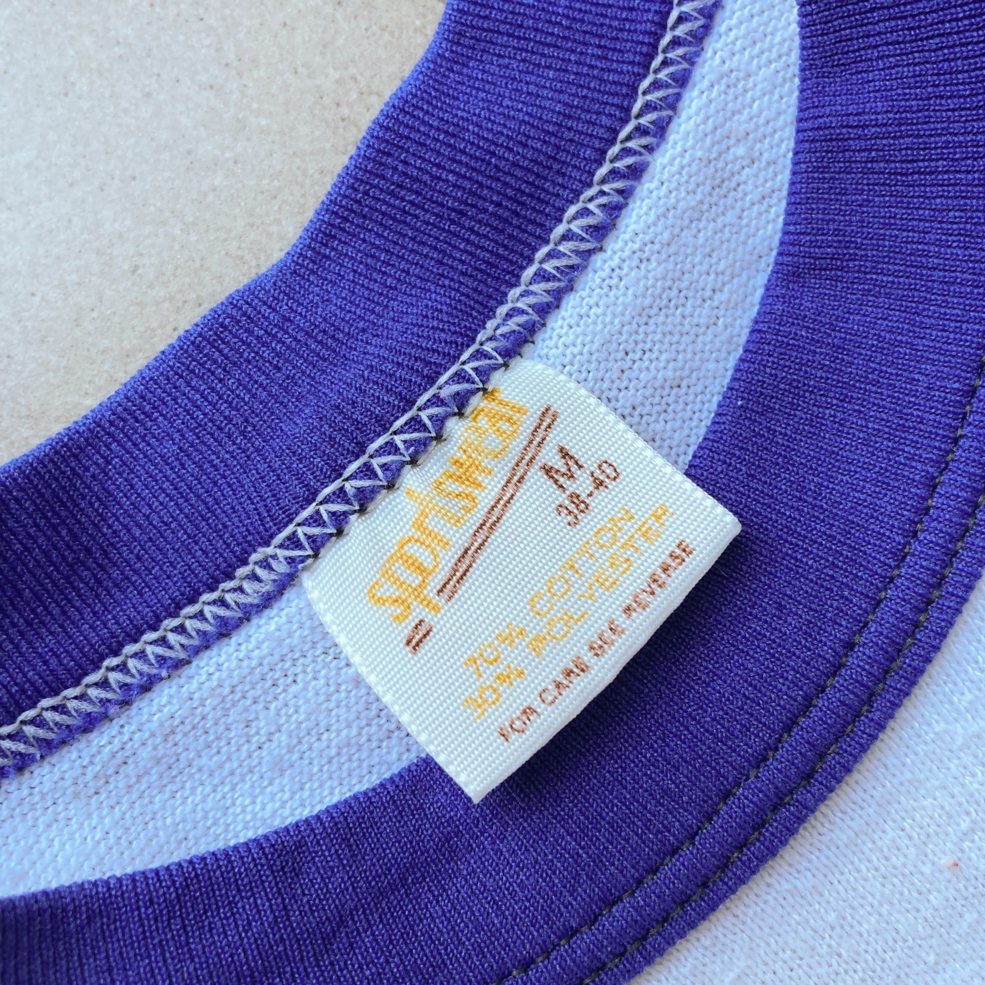 Salem Sportswear Vintage 1978 Queen US Tour Raglan Tee M 38-40 White & Purple Size US M / EU 48-50 / 2 - 4 Thumbnail