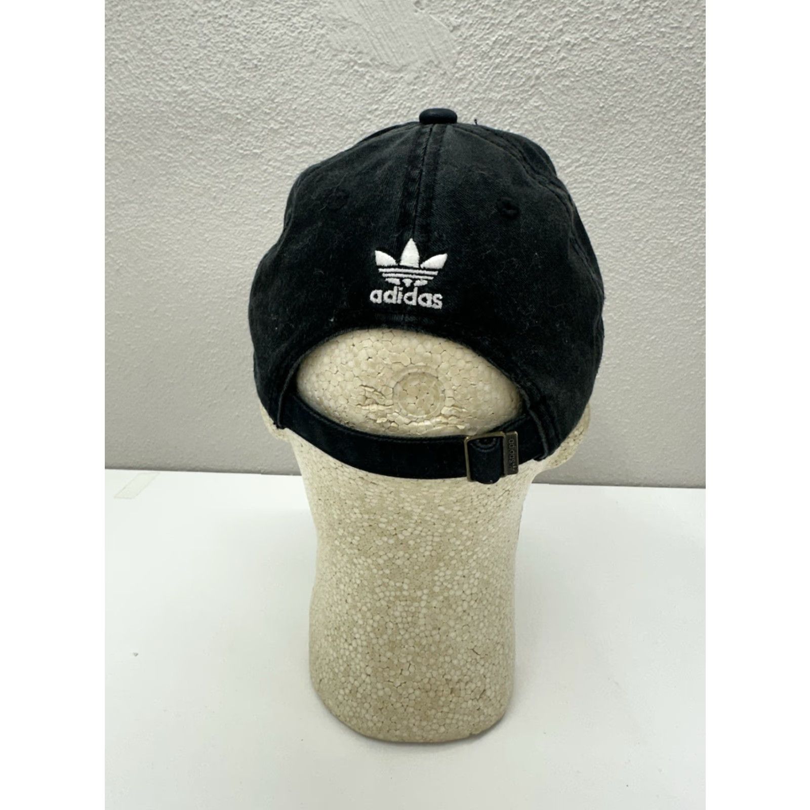 Adidas Adidas Baseball Hat Adjustable Black Logo Cap Mens One Size Cotton Cap Black Logo Baseball Cap Adjustable Men Age Group: Adult (if applicable) Size ONE SIZE - 7 Thumbnail