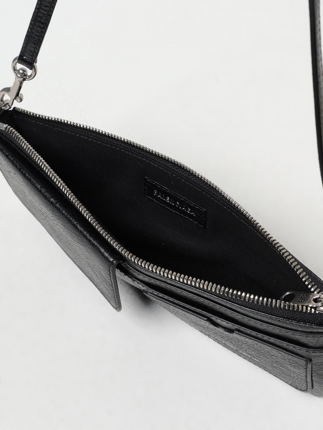 Balenciaga o1srvl11e0526 Size: OS / Superbusy Shoulder Pouch in Black Size ONE SIZE - 4 Thumbnail