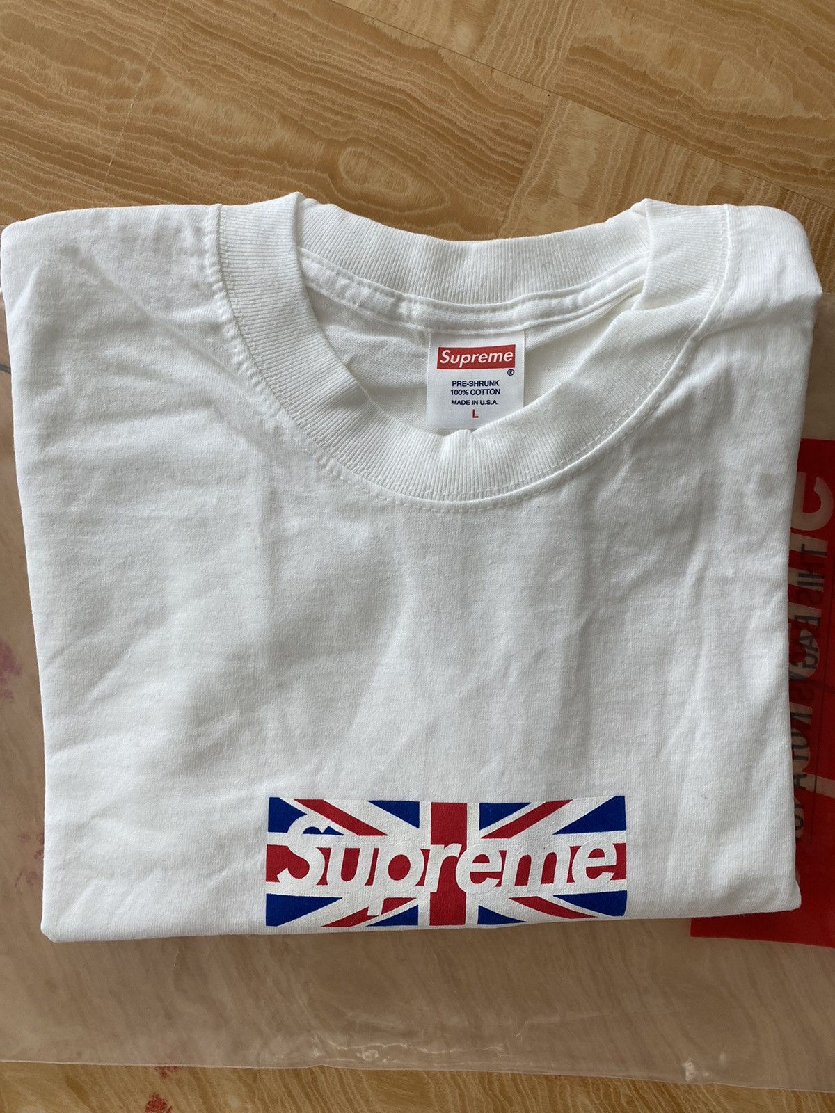 Supreme London box 2024 logo size L 2011