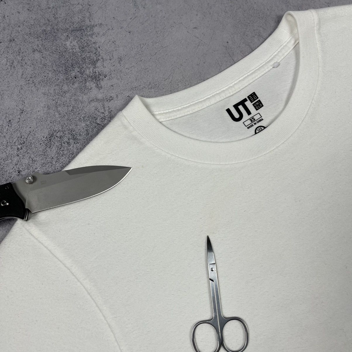 Kaws × Uniqlo Kaws x Uniqlo Sesame Street big logo y2k pocket tee Size US XS / EU 42 / 0 - 12 Thumbnail