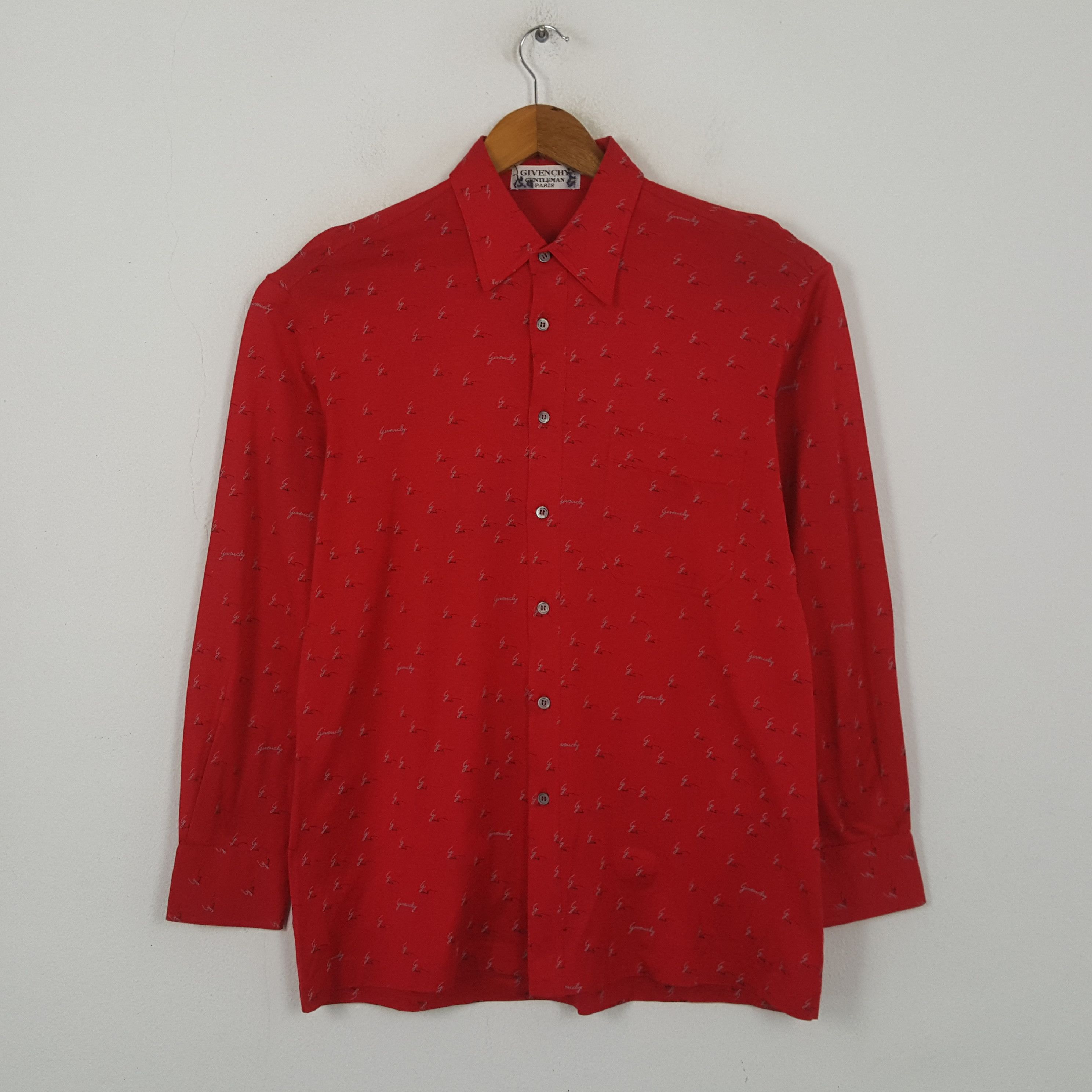 Givenchy Vintage Givenchy Italian Fashion Brand Shirt RR11 Size US L / EU 52-54 / 3 - 1 Thumbnail