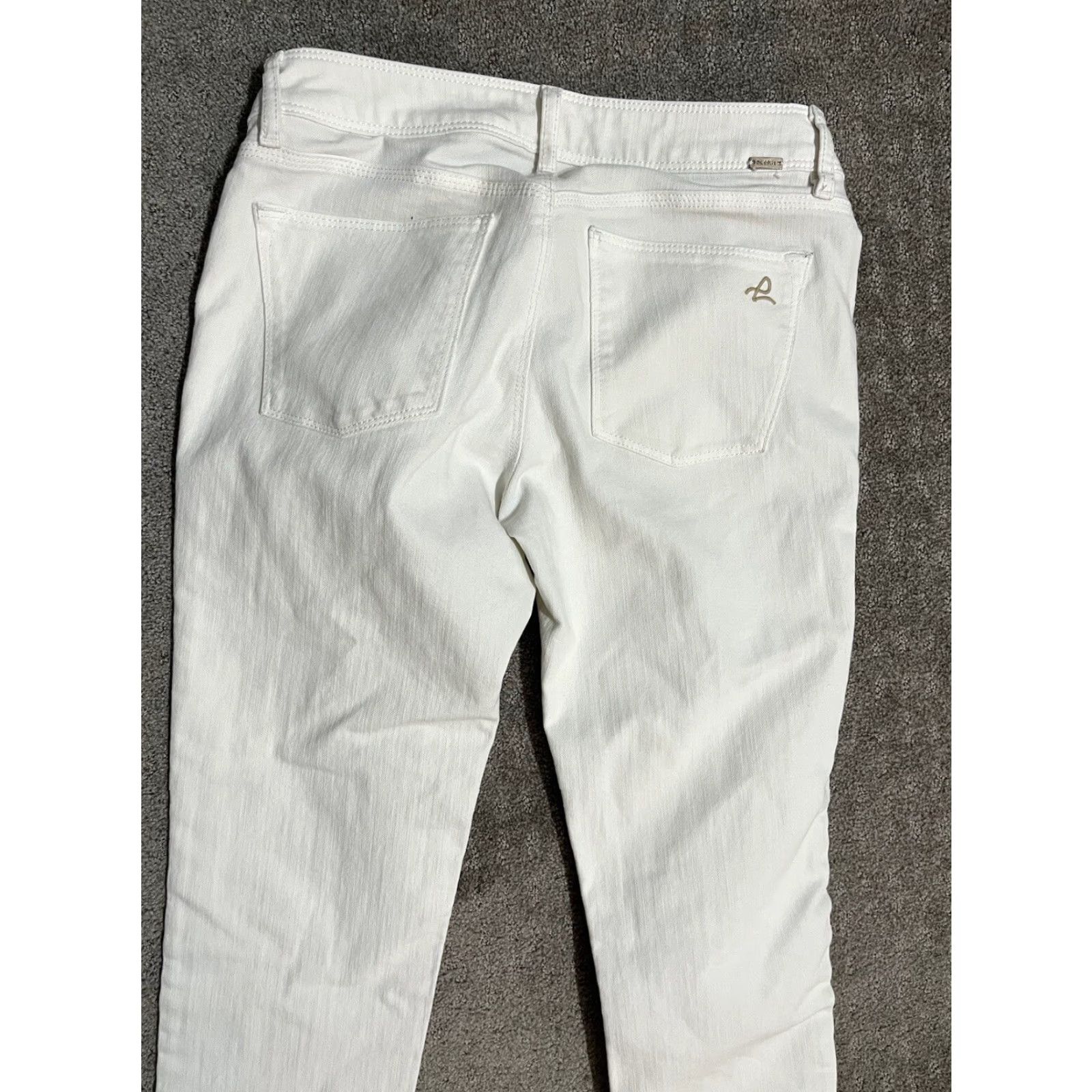 DL1961 DL1961 Angel Mid Rise Skinny Ankle Jeans Women's 28 White 5-Pocket Light Wash Size 28" / US 6 / IT 42 - 4 Thumbnail