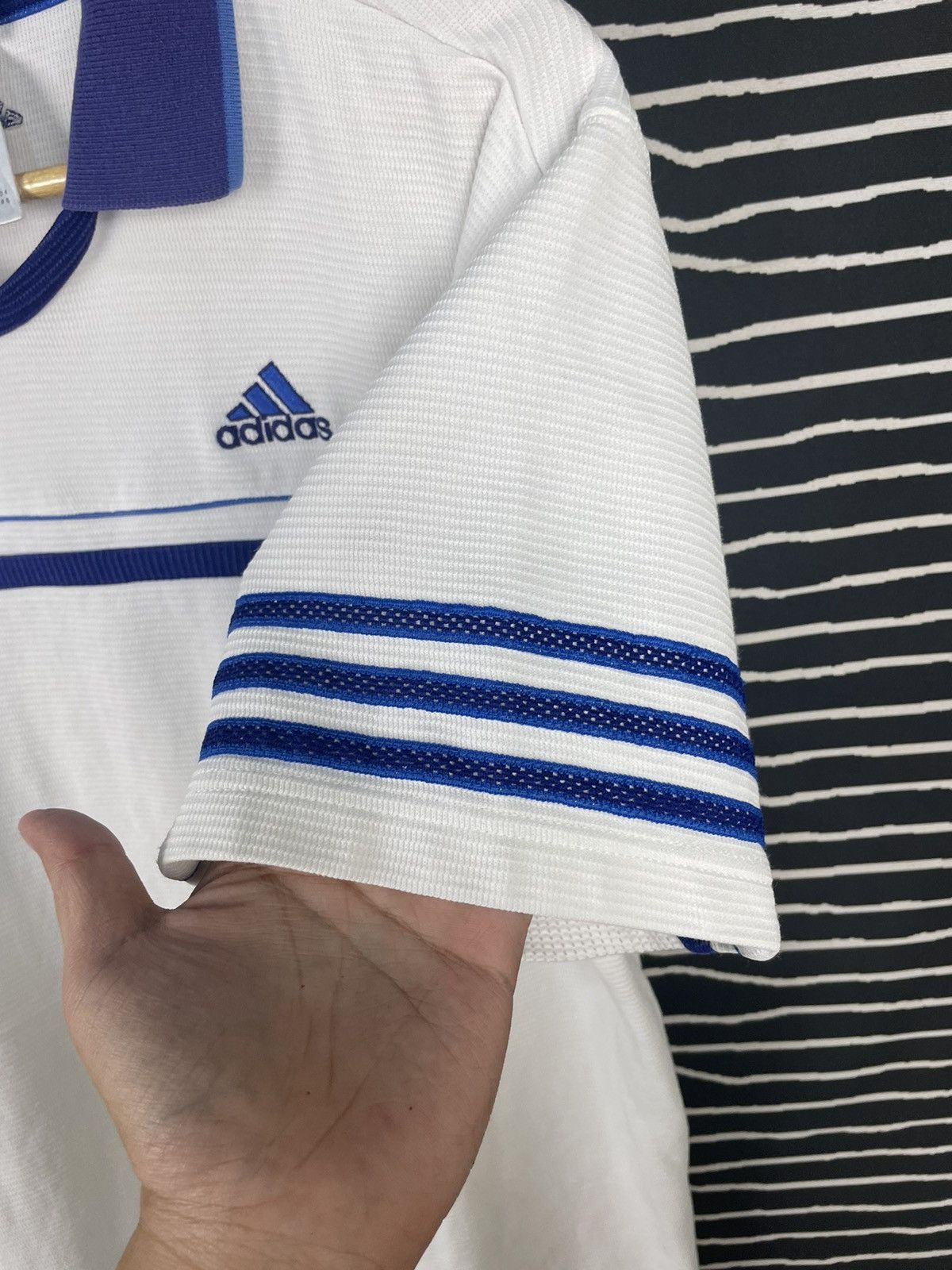 Adidas Vintage Adidas Polo Size US L / EU 52-54 / 3 - 4 Thumbnail