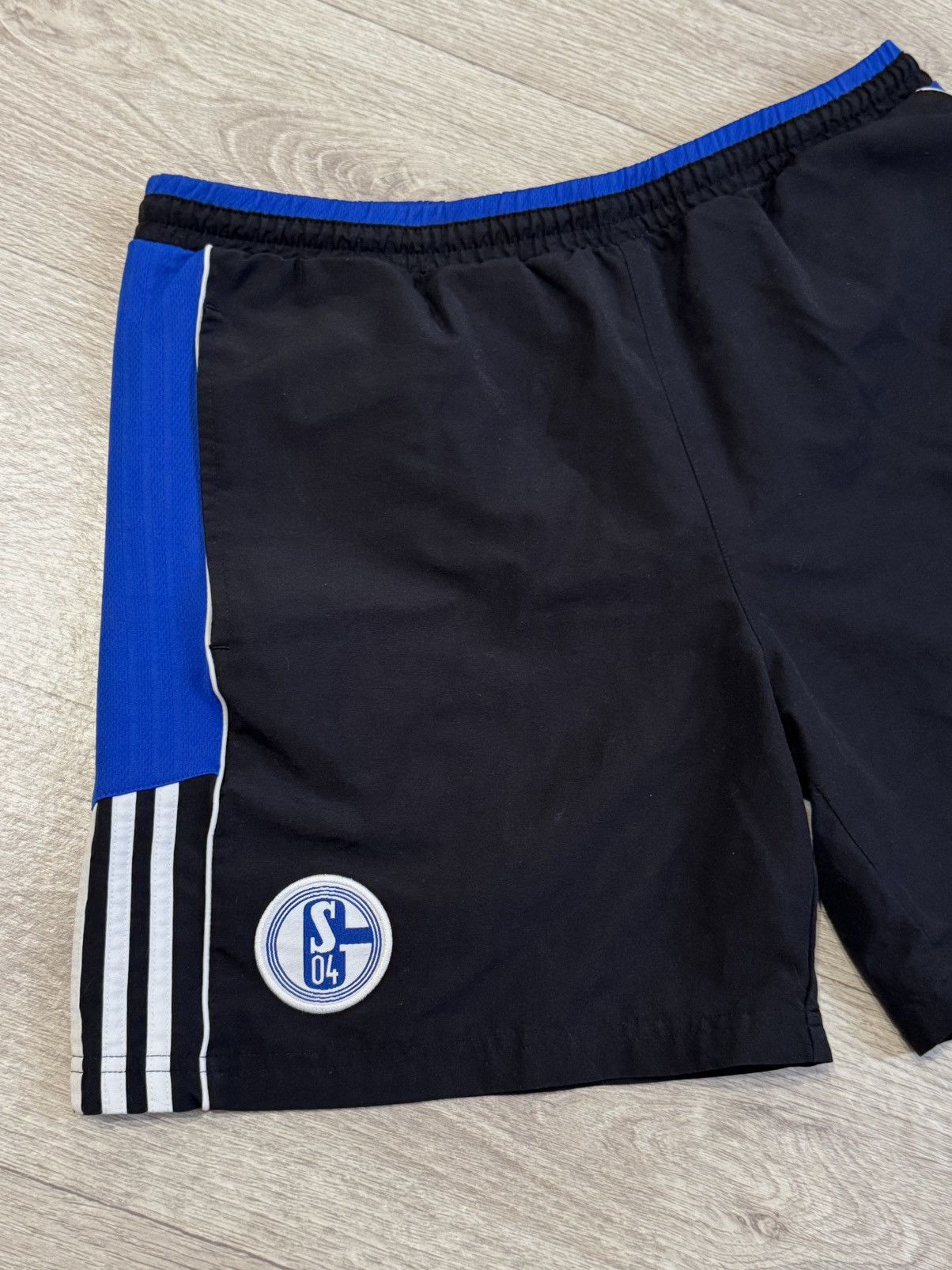 Adidas 🔷Vintage Adidas FC Schalke 04 Soccer Shorts 90s🔷 Size US 34 / EU 50 - 2 Thumbnail