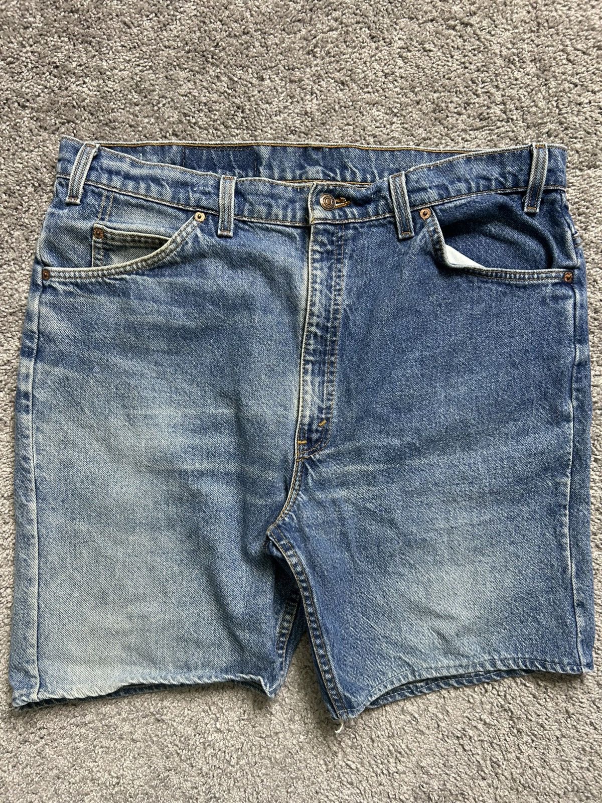 Vintage Vintage 90s Levi’s 505 Denim Shorts Orange Tab USA Size US 38 / EU 54 - 1 Thumbnail