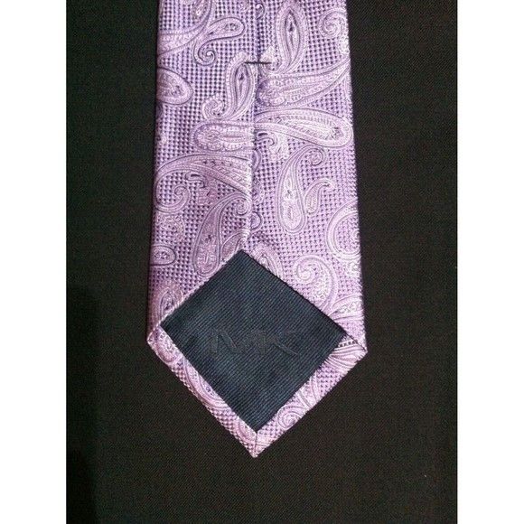 Michael Kors MICHAEL KORS MENS NEW LAVENDER 100%SILK TIE WIDTH: 3 1/8" Size ONE SIZE - 2 Thumbnail