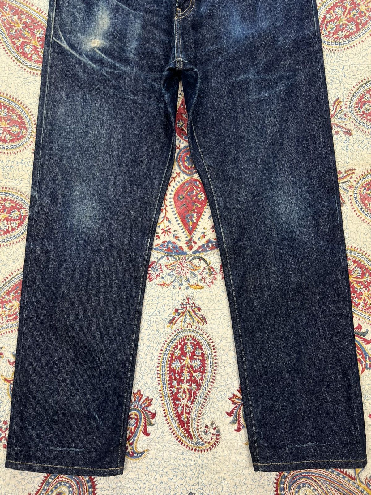 Uniqlo Uniqlo Dirty Distressed Selvedge Denim Size US 31 - 8 Thumbnail