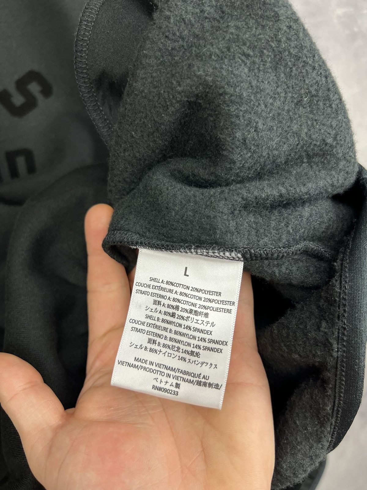 Fear of God fear of god essentials nylon fleece black hoodie size L Size US L / EU 52-54 / 3 - 14 Thumbnail
